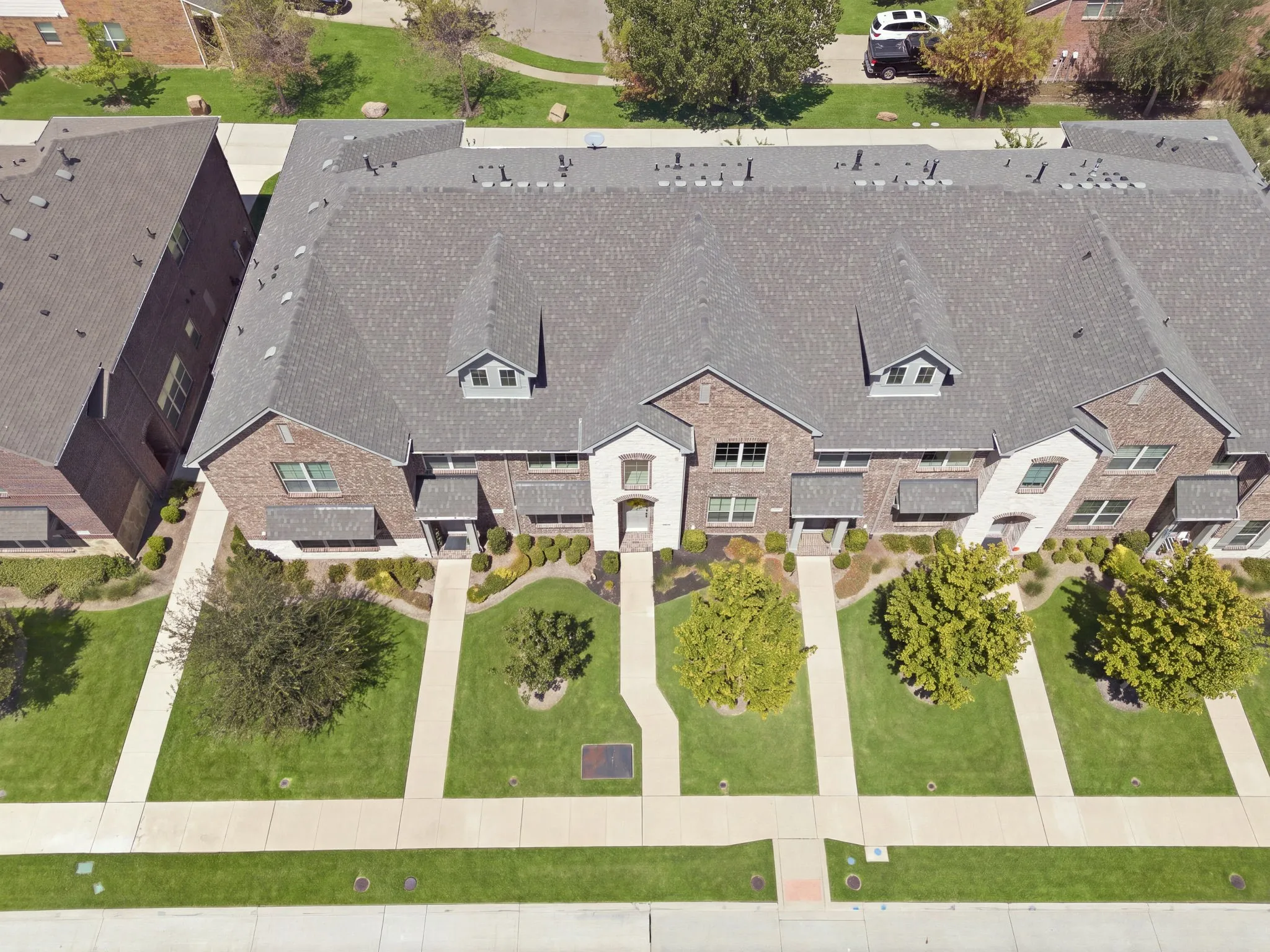 Townhouse For Sale in Collin County , 5904 Ridgeline Drive, Mc Kinney, Texas 75070, 2 Bedroom, 3 Bathroom, 2 Garage spaces, 1,377 Sqft, built in 2020, mls#21374575, Real Estate Agent in Mc Kinney, Homes For Sale in Collin county, Homes For Sale in Mc Kinney, Realtor in Mc Kinney Texas, Real Estate Brokerage Independent Realty Texas, Luminita Cordes Realtor
