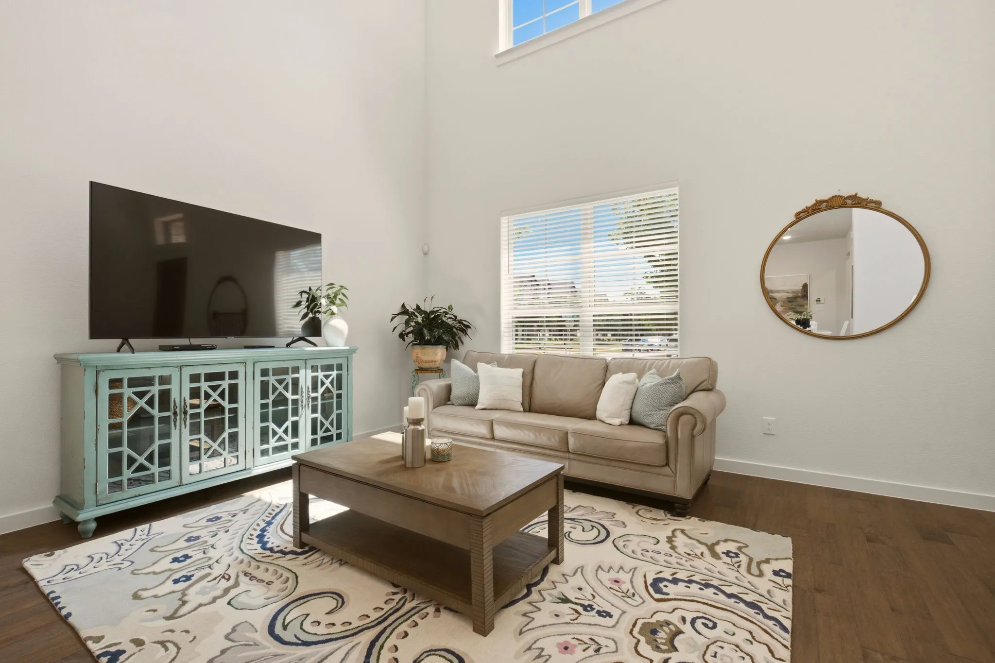 Townhouse For Sale in Collin County , 5904 Ridgeline Drive, Mc Kinney, Texas 75070, 2 Bedroom, 3 Bathroom, 2 Garage spaces, 1,377 Sqft, built in 2020, mls#21374575, Real Estate Agent in Mc Kinney, Homes For Sale in Collin county, Homes For Sale in Mc Kinney, Realtor in Mc Kinney Texas, Real Estate Brokerage Independent Realty Texas, Luminita Cordes Realtor