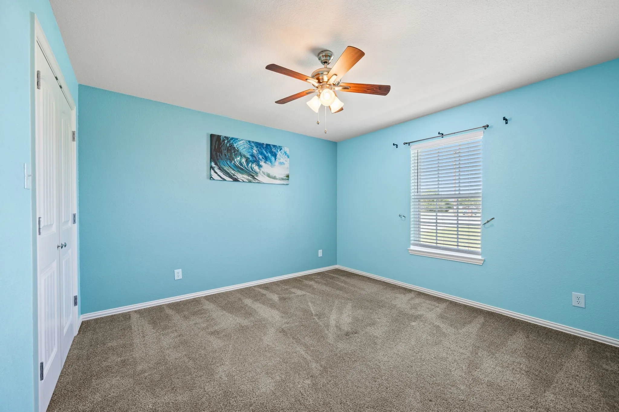 Single Family Residence For Sale in Hood County , 4000 Goliad Drive, Granbury, Texas 76048, 4 Bedroom, 2 Bathroom, 2 Garage spaces, 2,560 Sqft, built in 2016, mls#21376622, Real Estate Agent in Granbury, Homes For Sale in Hood county, Homes For Sale in Granbury, Realtor in Granbury Texas, Real Estate Brokerage Independent Realty Texas, Luminita Cordes Realtor