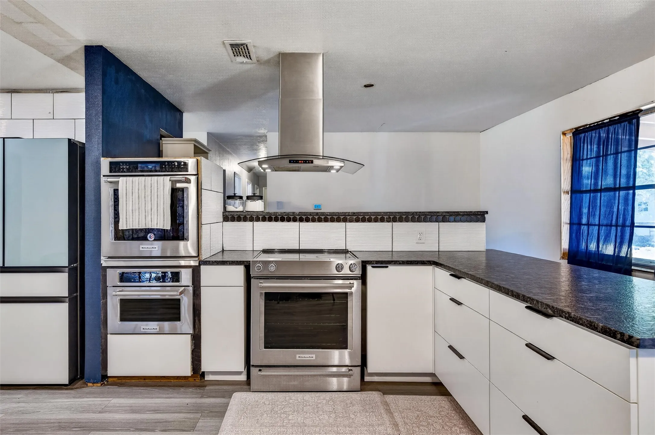 Single Family Residence For Sale in Tarrant County , 800 Ruidoso Drive, Saginaw, Texas 76179, 4 Bedroom, 2 Bathroom, Garage spaces, 2,038 Sqft, built in 1970, mls#21376926, Real Estate Agent in Saginaw, Homes For Sale in Tarrant county, Homes For Sale in Saginaw, Realtor in Saginaw Texas, Real Estate Brokerage Independent Realty Texas, Luminita Cordes Realtor