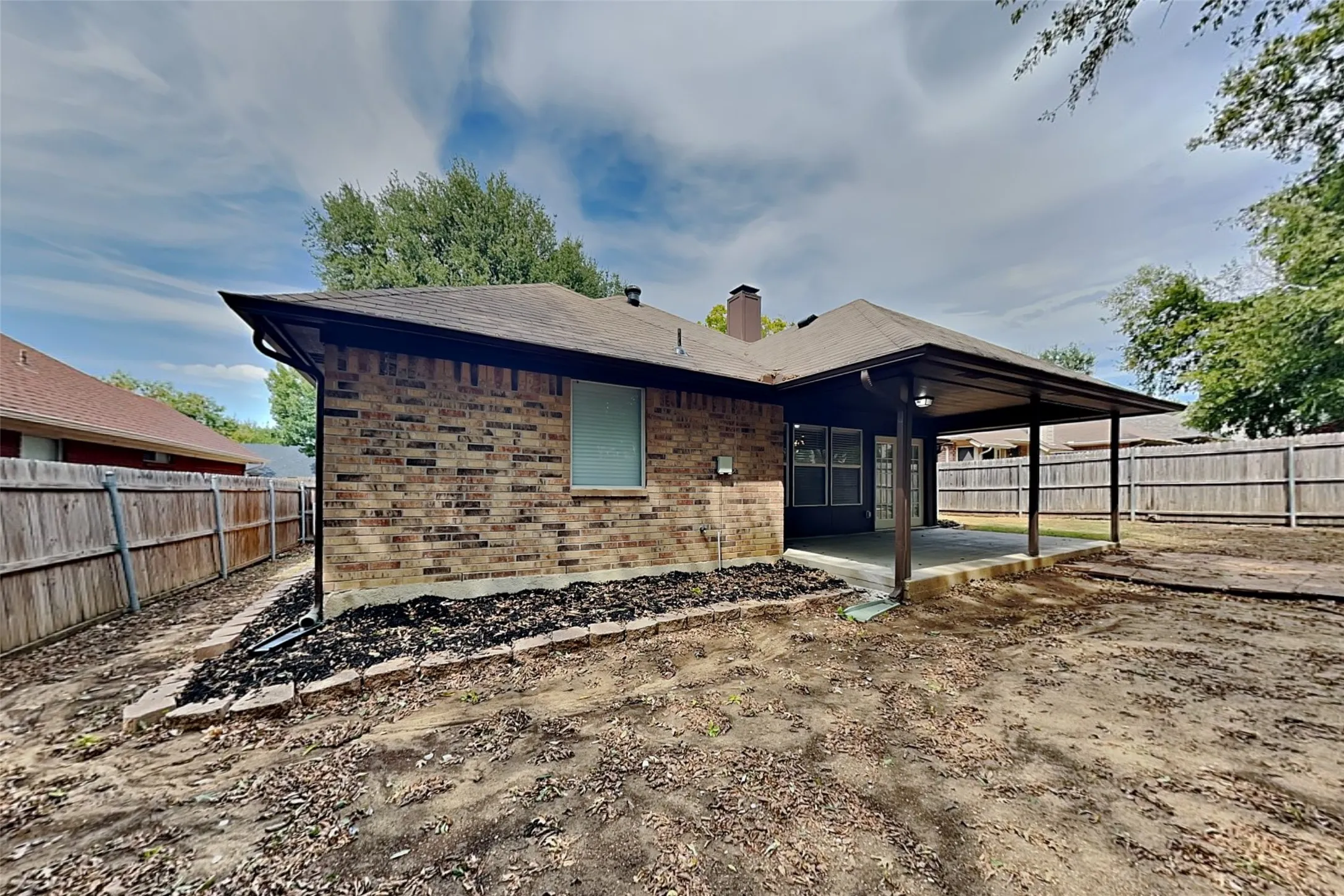 Single Family Residence For Rent in Tarrant County , 5920 Hilltop Drive, Watauga, Texas 76148, 3 Bedroom, 2 Bathroom, 2 Garage spaces, 1,718 Sqft, built in 1991, mls#21376981, Real Estate Agent in Watauga, Homes For Rent in Tarrant county, Homes For Rent in Watauga, Realtor in Watauga Texas, Real Estate Brokerage Independent Realty Texas, Luminita Cordes Realtor