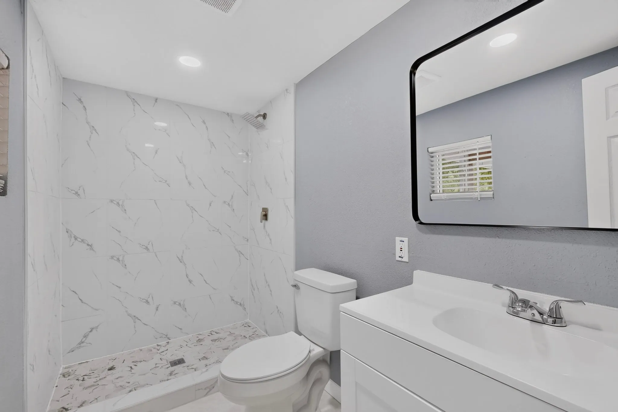 Single Family Residence For Sale in Tarrant County , 200 Opal Street, Saginaw, Texas 76179, 4 Bedroom, 3 Bathroom, Garage spaces, 1,768 Sqft, built in 1963, mls#21376096, Real Estate Agent in Saginaw, Homes For Sale in Tarrant county, Homes For Sale in Saginaw, Realtor in Saginaw Texas, Real Estate Brokerage Independent Realty Texas, Luminita Cordes Realtor