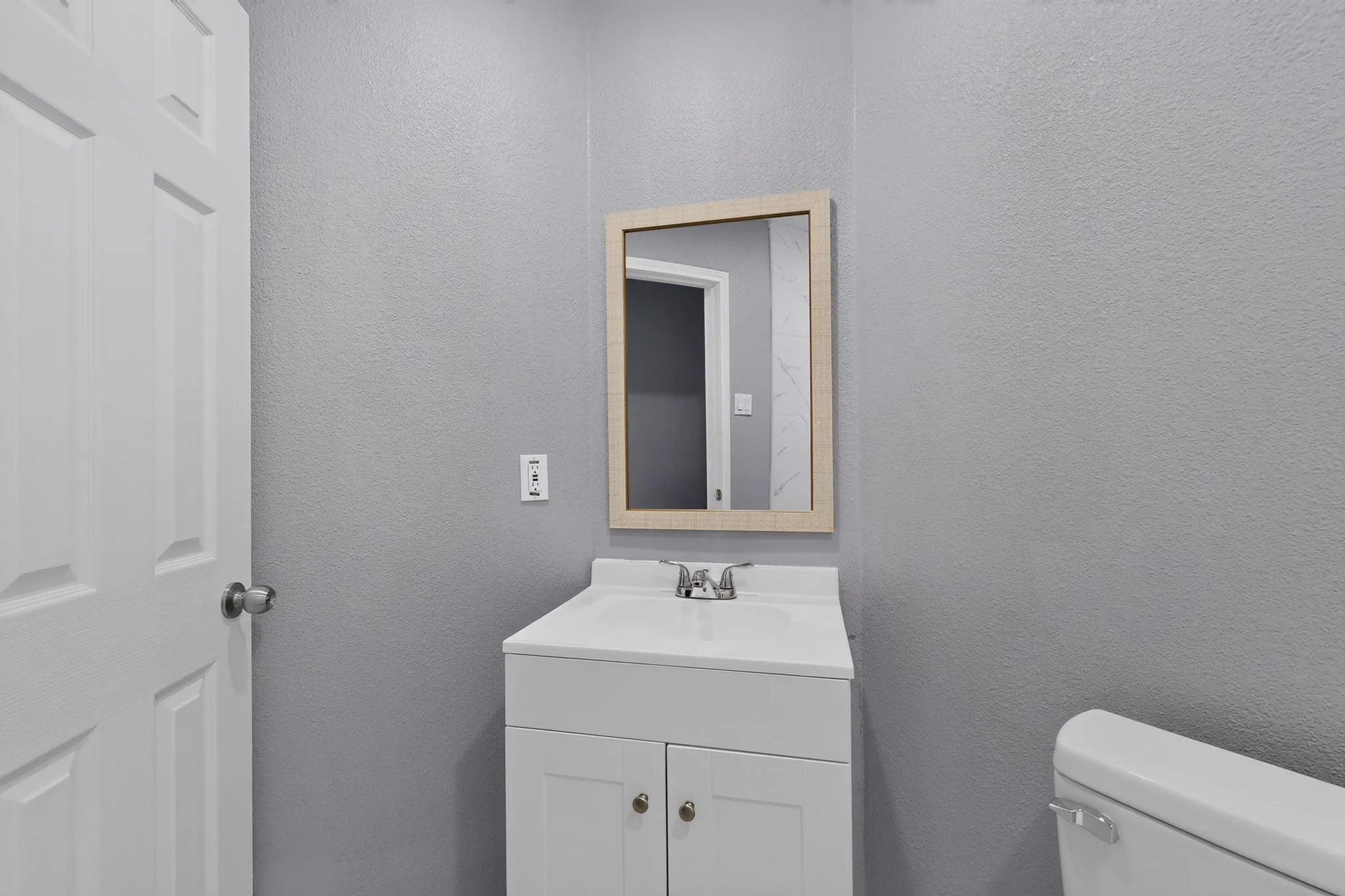 Single Family Residence For Sale in Tarrant County , 200 Opal Street, Saginaw, Texas 76179, 4 Bedroom, 3 Bathroom, Garage spaces, 1,768 Sqft, built in 1963, mls#21376096, Real Estate Agent in Saginaw, Homes For Sale in Tarrant county, Homes For Sale in Saginaw, Realtor in Saginaw Texas, Real Estate Brokerage Independent Realty Texas, Luminita Cordes Realtor