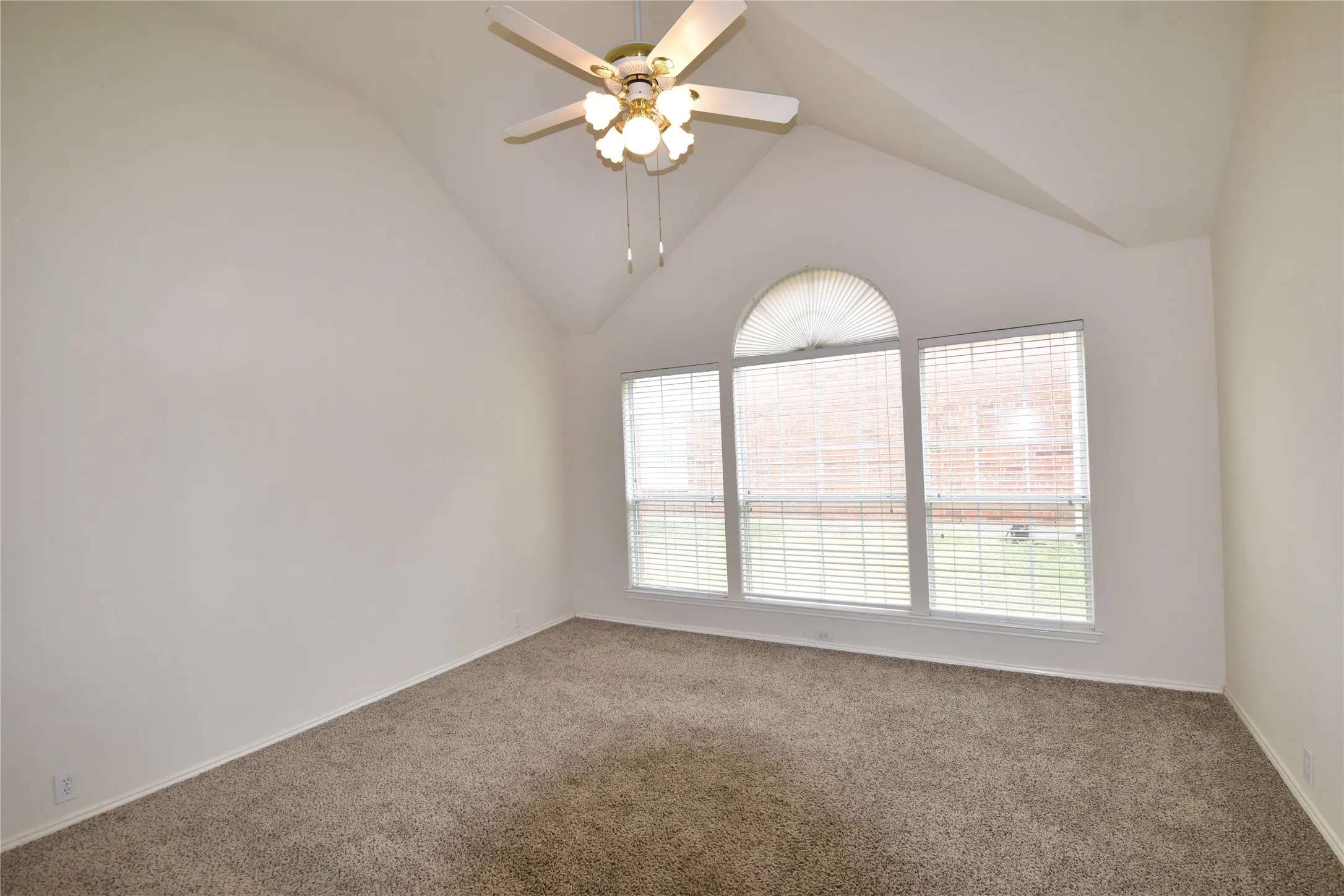 Single Family Residence For Sale in Collin County , 3313 Ocala Court, Plano, Texas 75025, 4 Bedroom, 2 Bathroom, 2 Garage spaces, 2,162 Sqft, built in 1996, mls#21376991, Real Estate Agent in Plano, Homes For Sale in Collin county, Homes For Sale in Plano, Realtor in Plano Texas, Real Estate Brokerage Independent Realty Texas, Luminita Cordes Realtor
