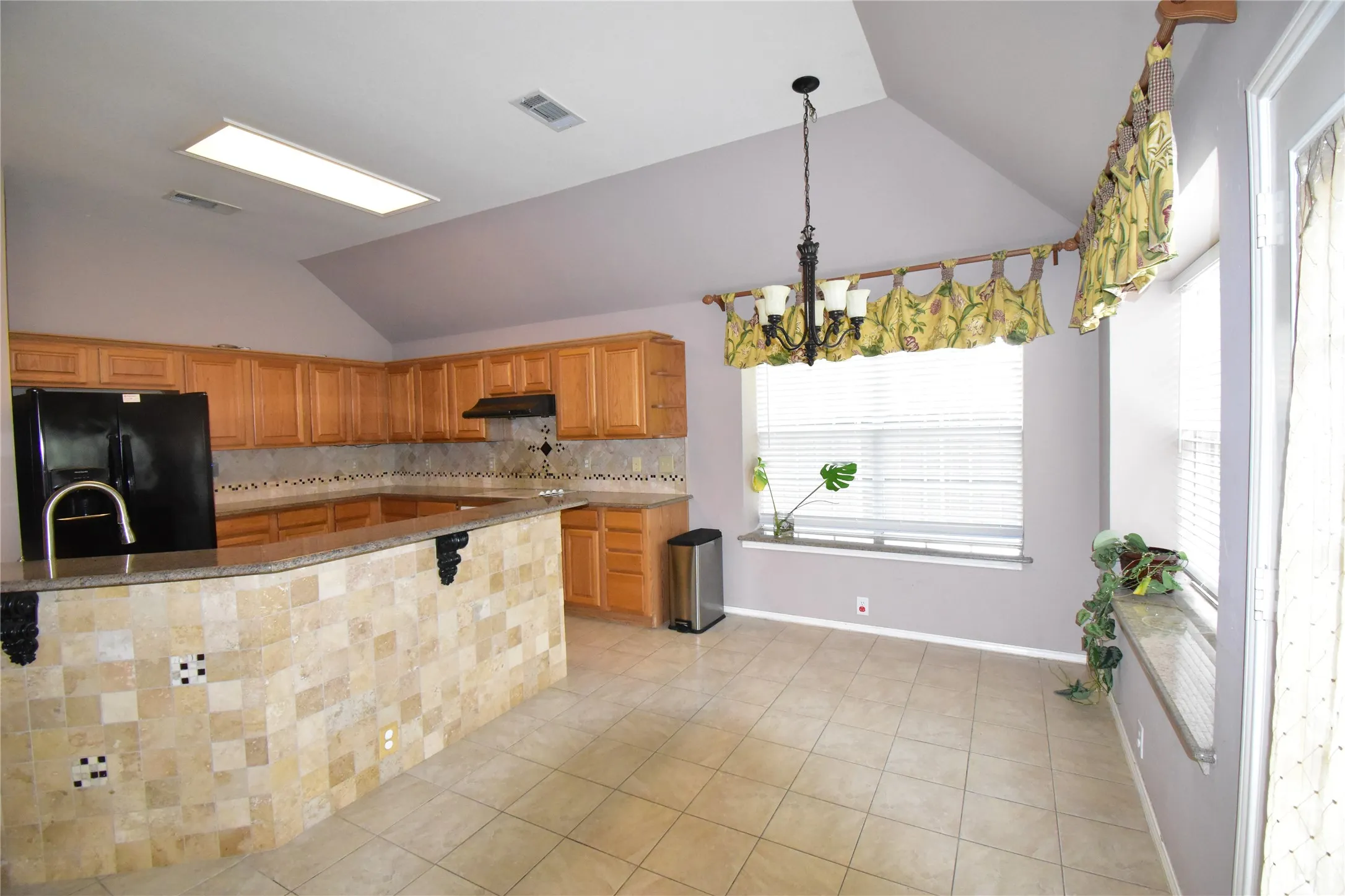 Single Family Residence For Sale in Collin County , 3313 Ocala Court, Plano, Texas 75025, 4 Bedroom, 2 Bathroom, 2 Garage spaces, 2,162 Sqft, built in 1996, mls#21376991, Real Estate Agent in Plano, Homes For Sale in Collin county, Homes For Sale in Plano, Realtor in Plano Texas, Real Estate Brokerage Independent Realty Texas, Luminita Cordes Realtor