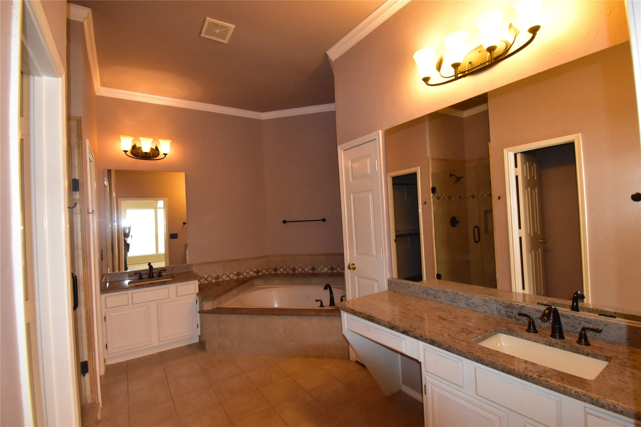 Single Family Residence For Sale in Collin County , 3313 Ocala Court, Plano, Texas 75025, 4 Bedroom, 2 Bathroom, 2 Garage spaces, 2,162 Sqft, built in 1996, mls#21376991, Real Estate Agent in Plano, Homes For Sale in Collin county, Homes For Sale in Plano, Realtor in Plano Texas, Real Estate Brokerage Independent Realty Texas, Luminita Cordes Realtor