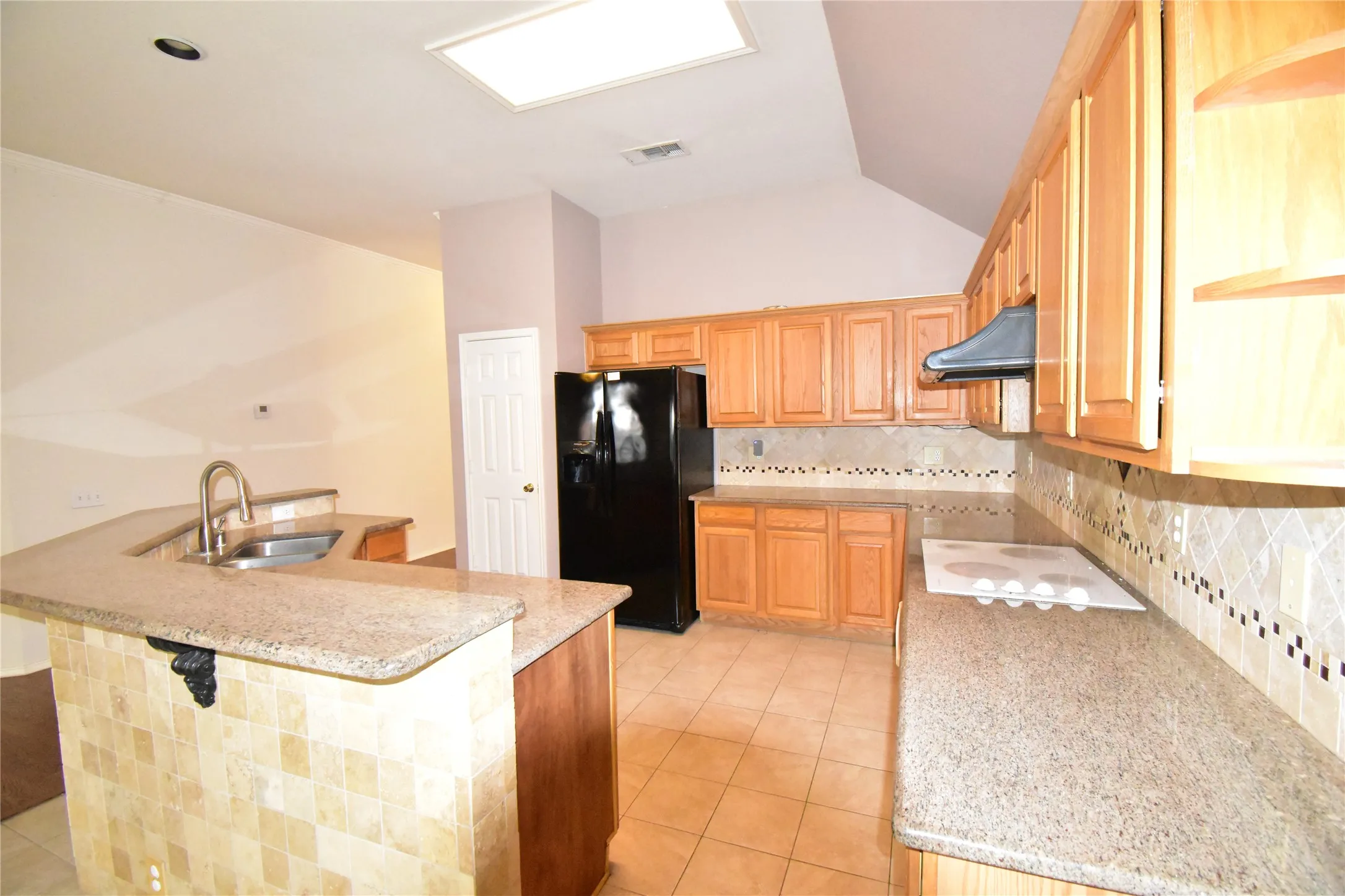 Single Family Residence For Sale in Collin County , 3313 Ocala Court, Plano, Texas 75025, 4 Bedroom, 2 Bathroom, 2 Garage spaces, 2,162 Sqft, built in 1996, mls#21376991, Real Estate Agent in Plano, Homes For Sale in Collin county, Homes For Sale in Plano, Realtor in Plano Texas, Real Estate Brokerage Independent Realty Texas, Luminita Cordes Realtor