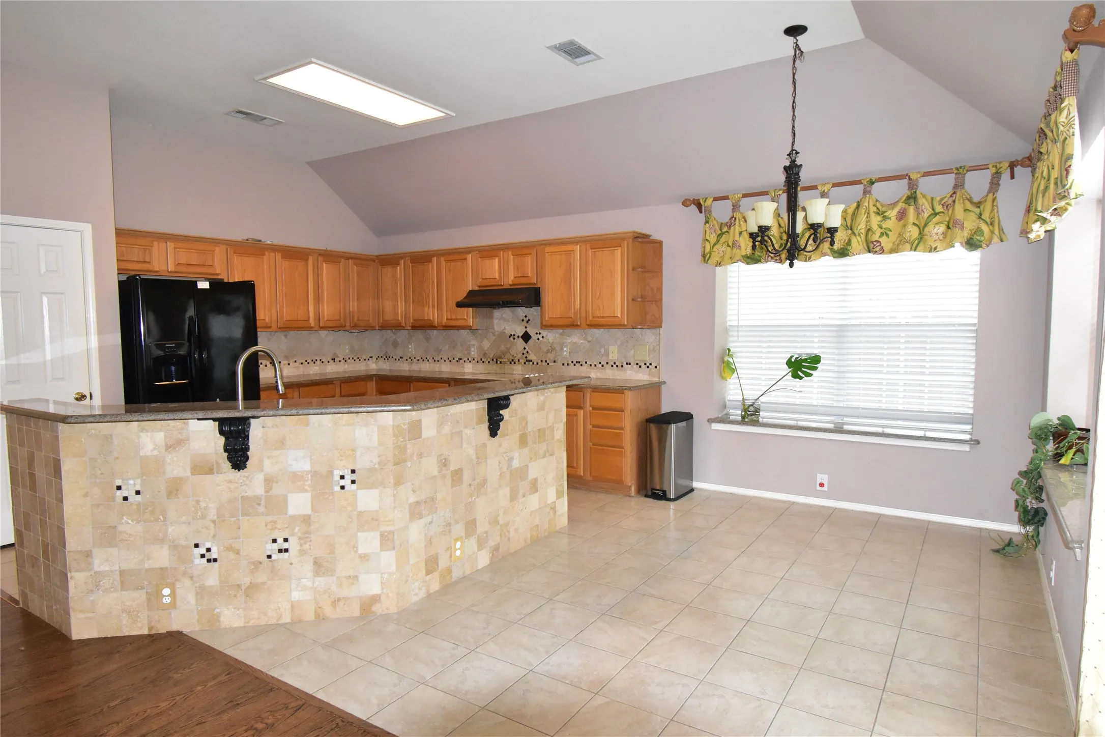 Single Family Residence For Sale in Collin County , 3313 Ocala Court, Plano, Texas 75025, 4 Bedroom, 2 Bathroom, 2 Garage spaces, 2,162 Sqft, built in 1996, mls#21376991, Real Estate Agent in Plano, Homes For Sale in Collin county, Homes For Sale in Plano, Realtor in Plano Texas, Real Estate Brokerage Independent Realty Texas, Luminita Cordes Realtor