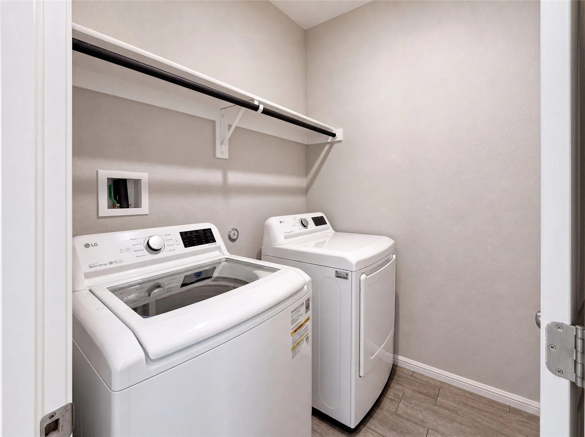 Single Family Residence For Sale in Denton County , 7601 Santolina Drive, Denton, Texas 76226, 5 Bedroom, 4 Bathroom, 2 Garage spaces, 3,023 Sqft, built in 2024, mls#21376992, Real Estate Agent in Denton, Homes For Sale in Denton county, Homes For Sale in Denton, Realtor in Denton Texas, Real Estate Brokerage Independent Realty Texas, Luminita Cordes Realtor