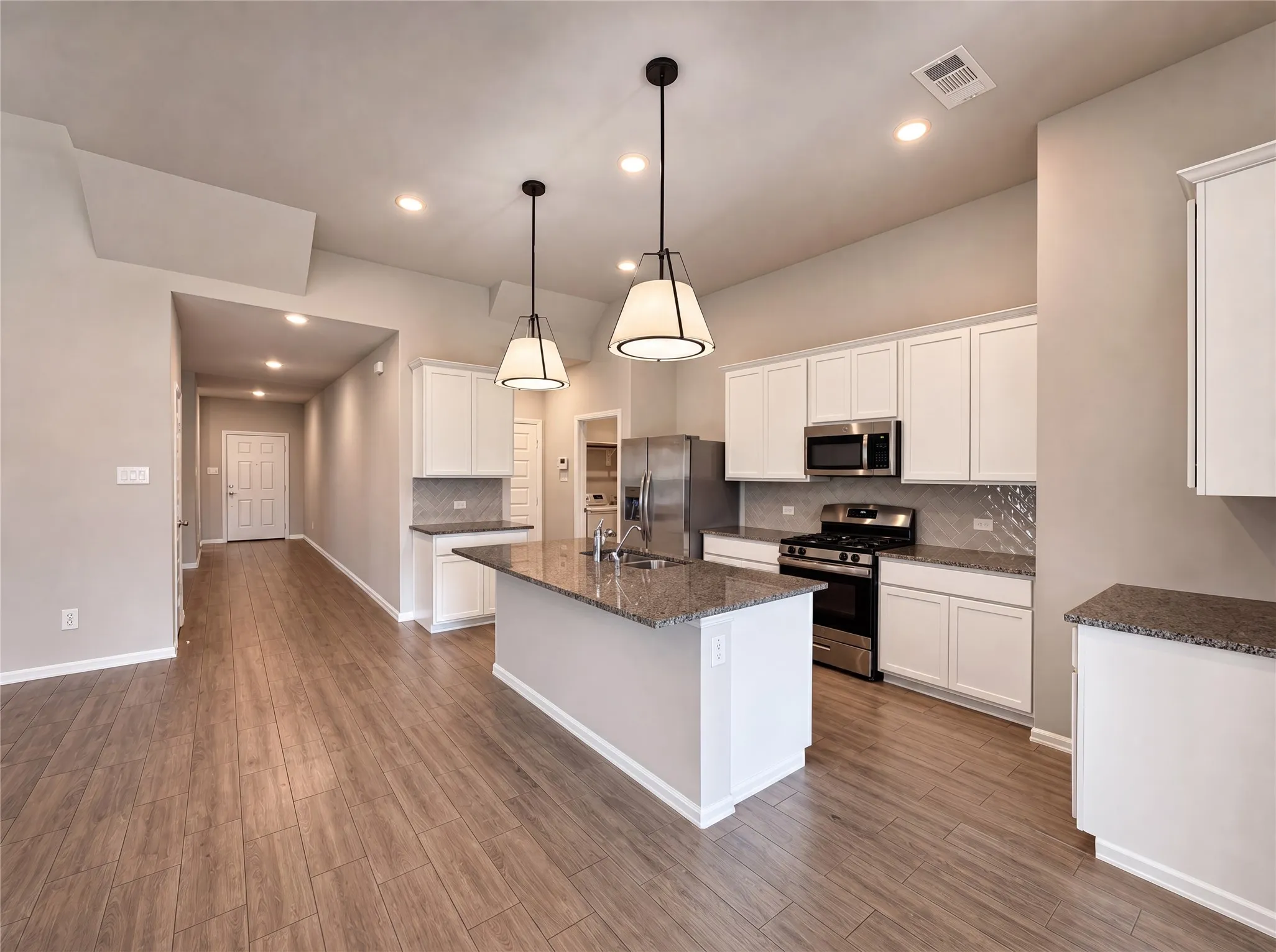 Single Family Residence For Sale in Denton County , 7601 Santolina Drive, Denton, Texas 76226, 5 Bedroom, 4 Bathroom, 2 Garage spaces, 3,023 Sqft, built in 2024, mls#21376992, Real Estate Agent in Denton, Homes For Sale in Denton county, Homes For Sale in Denton, Realtor in Denton Texas, Real Estate Brokerage Independent Realty Texas, Luminita Cordes Realtor