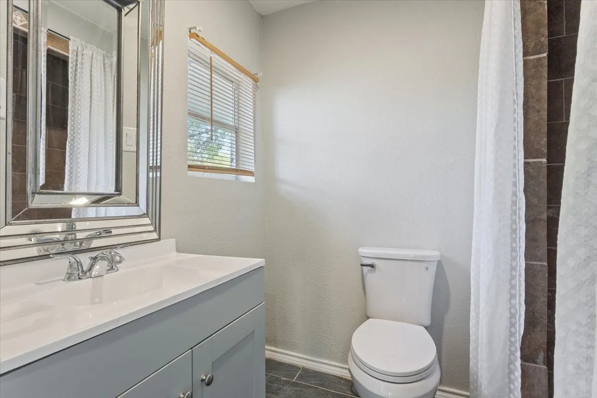 Single Family Residence For Sale in Mc Lennan County , 2029 Colcord Avenue, Waco, Texas 76707, 4 Bedroom, 4 Bathroom, Garage spaces, 3,190 Sqft, built in 1930, mls#21375317, Real Estate Agent in Waco, Homes For Sale in Mc Lennan county, Homes For Sale in Waco, Realtor in Waco Texas, Real Estate Brokerage Independent Realty Texas, Luminita Cordes Realtor