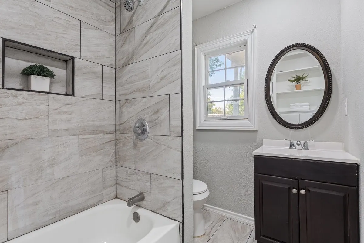 Single Family Residence For Sale in Mc Lennan County , 2029 Colcord Avenue, Waco, Texas 76707, 4 Bedroom, 4 Bathroom, Garage spaces, 3,190 Sqft, built in 1930, mls#21375317, Real Estate Agent in Waco, Homes For Sale in Mc Lennan county, Homes For Sale in Waco, Realtor in Waco Texas, Real Estate Brokerage Independent Realty Texas, Luminita Cordes Realtor