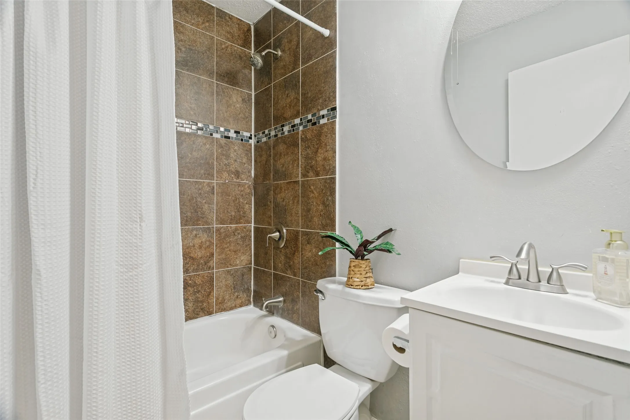 1056 Easy Street Grapevine TX