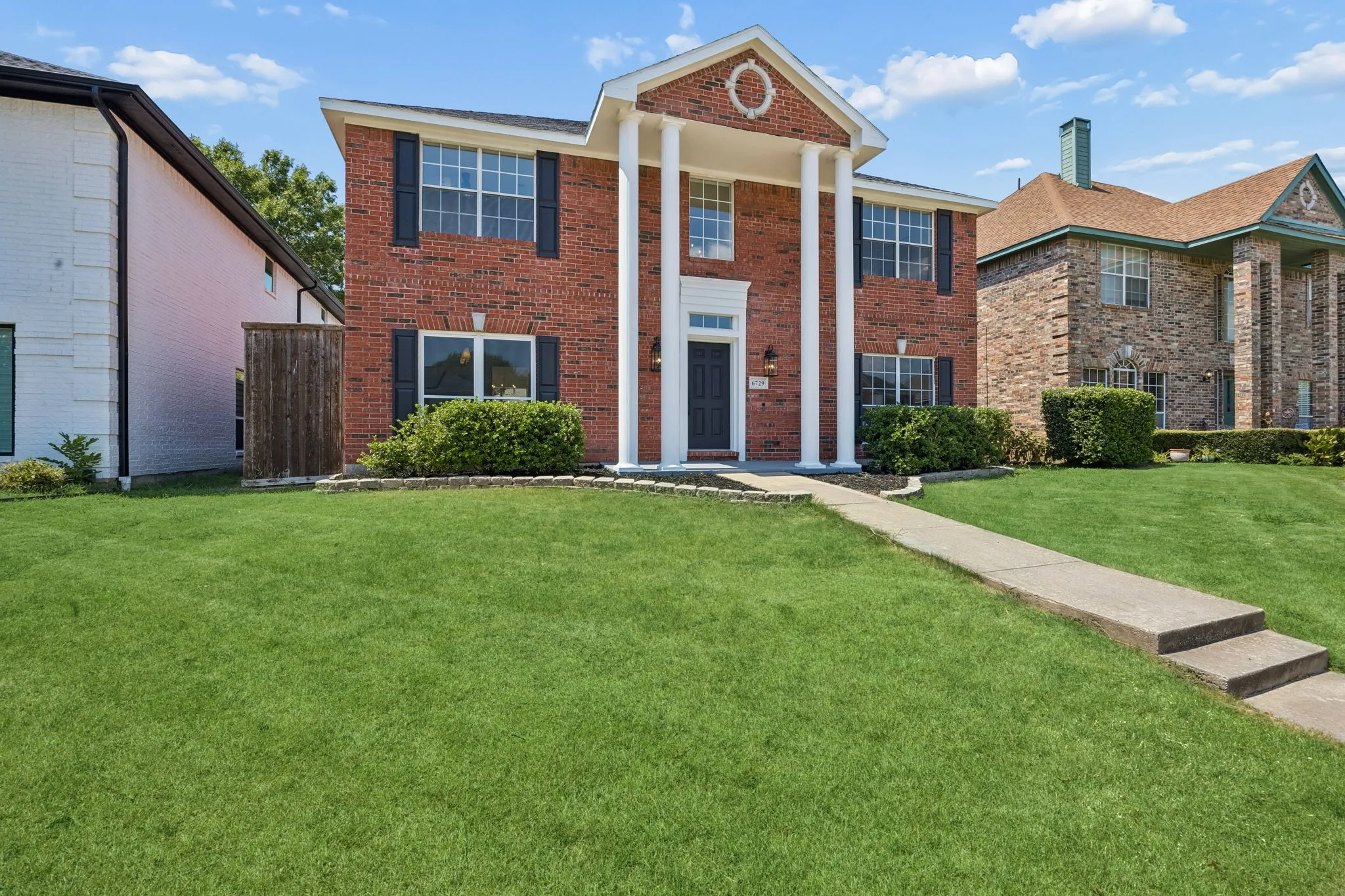 Single Family Residence For Sale in Collin County , 6729 Macintosh Drive, Plano, Texas 75023, 4 Bedroom, 3 Bathroom, 2 Garage spaces, 2,328 Sqft, built in 1990, mls#21375438, Real Estate Agent in Plano, Homes For Sale in Collin county, Homes For Sale in Plano, Realtor in Plano Texas, Real Estate Brokerage Independent Realty Texas, Luminita Cordes Realtor