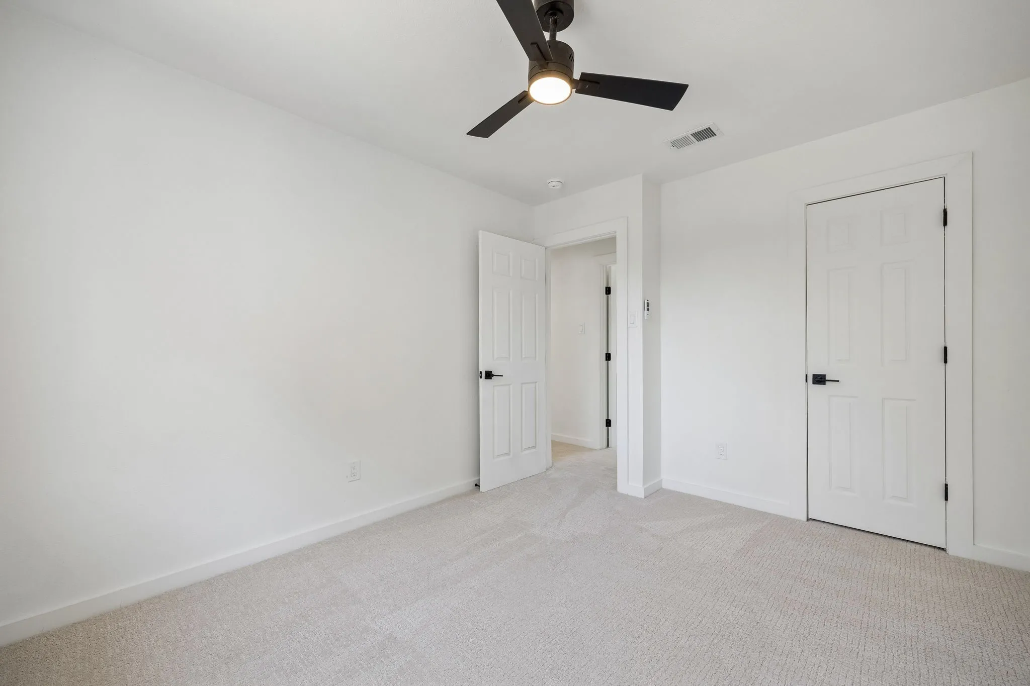 Single Family Residence For Sale in Collin County , 6729 Macintosh Drive, Plano, Texas 75023, 4 Bedroom, 3 Bathroom, 2 Garage spaces, 2,328 Sqft, built in 1990, mls#21375438, Real Estate Agent in Plano, Homes For Sale in Collin county, Homes For Sale in Plano, Realtor in Plano Texas, Real Estate Brokerage Independent Realty Texas, Luminita Cordes Realtor