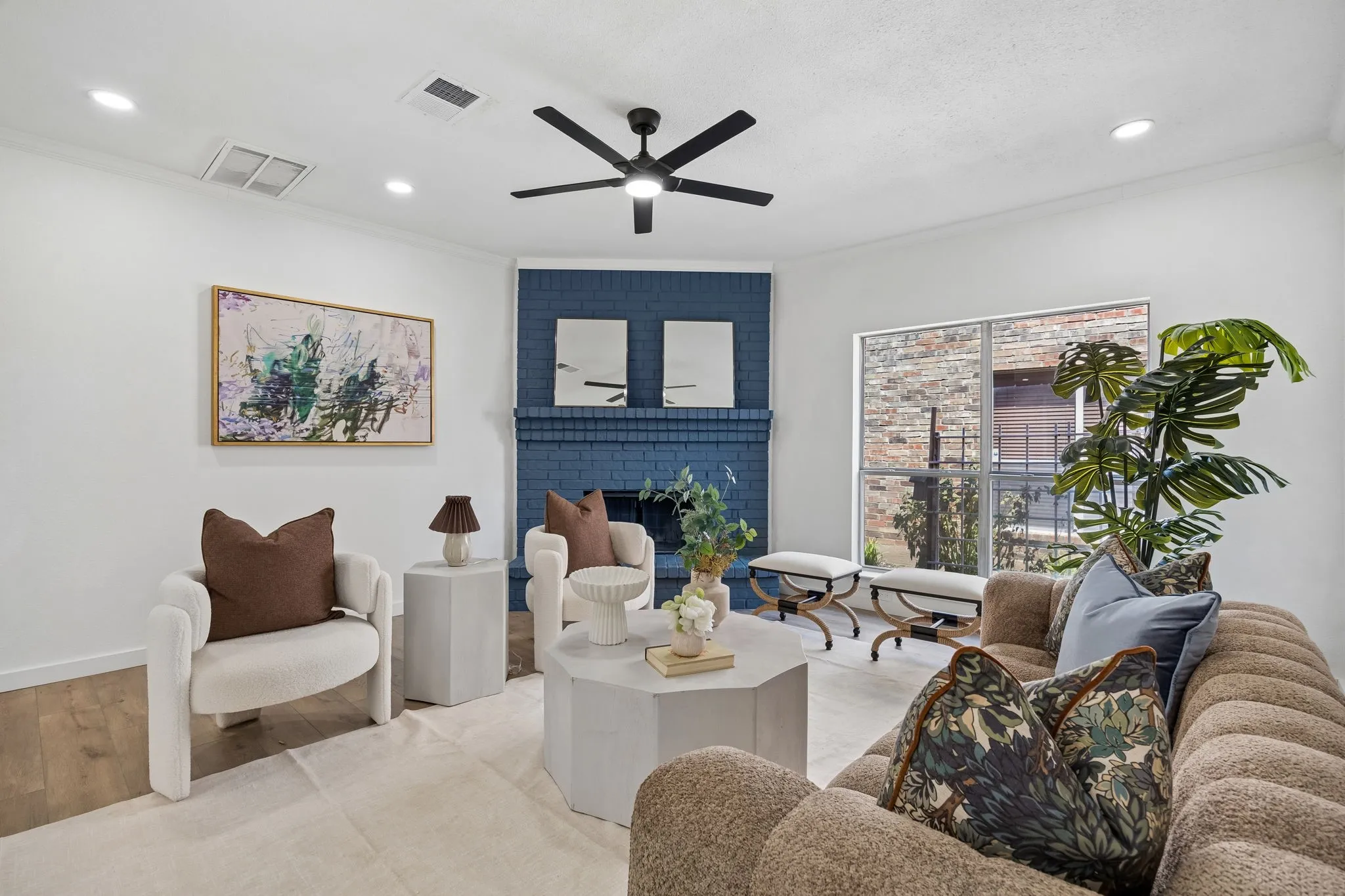 Single Family Residence For Sale in Collin County , 6729 Macintosh Drive, Plano, Texas 75023, 4 Bedroom, 3 Bathroom, 2 Garage spaces, 2,328 Sqft, built in 1990, mls#21375438, Real Estate Agent in Plano, Homes For Sale in Collin county, Homes For Sale in Plano, Realtor in Plano Texas, Real Estate Brokerage Independent Realty Texas, Luminita Cordes Realtor