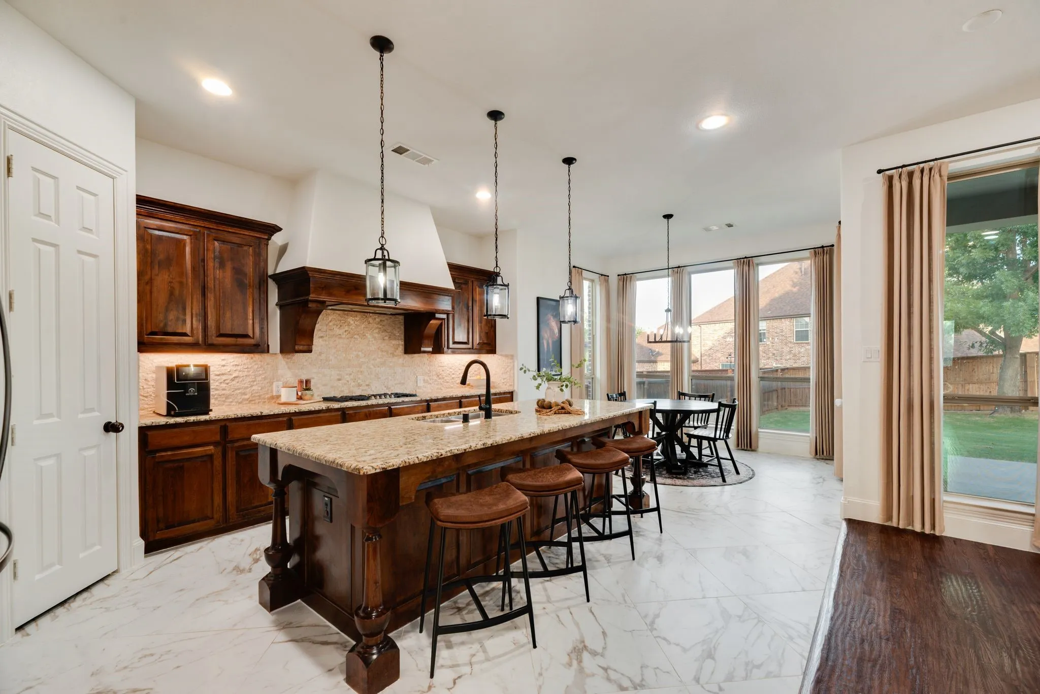 Single Family Residence For Sale in Denton County , 8700 Scarlet Trail, Lantana, Texas 76226, 4 Bedroom, 4 Bathroom, 3 Garage spaces, 3,635 Sqft, built in 2011, mls#21376996, Real Estate Agent in Lantana, Homes For Sale in Denton county, Homes For Sale in Lantana, Realtor in Lantana Texas, Real Estate Brokerage Independent Realty Texas, Luminita Cordes Realtor