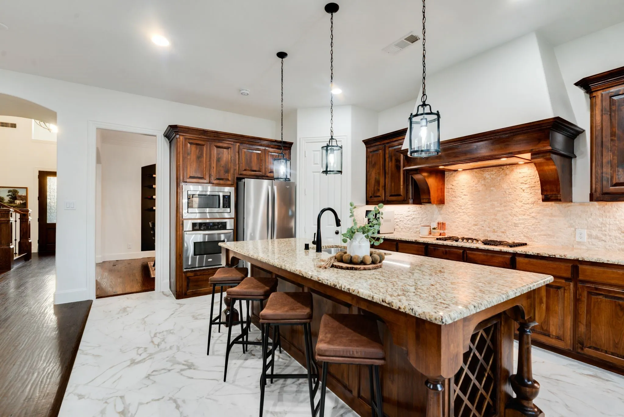 Single Family Residence For Sale in Denton County , 8700 Scarlet Trail, Lantana, Texas 76226, 4 Bedroom, 4 Bathroom, 3 Garage spaces, 3,635 Sqft, built in 2011, mls#21376996, Real Estate Agent in Lantana, Homes For Sale in Denton county, Homes For Sale in Lantana, Realtor in Lantana Texas, Real Estate Brokerage Independent Realty Texas, Luminita Cordes Realtor