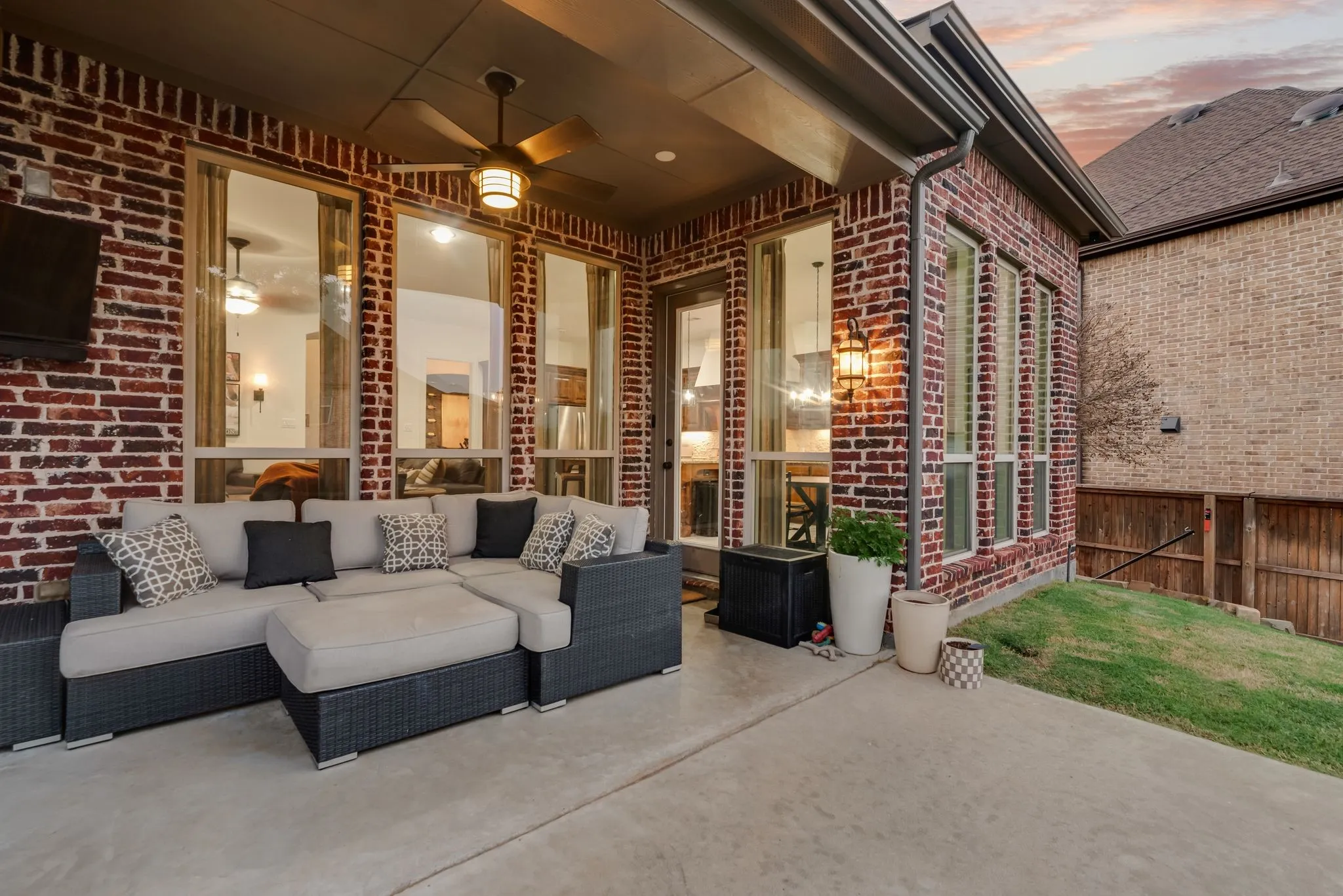 Single Family Residence For Sale in Denton County , 8700 Scarlet Trail, Lantana, Texas 76226, 4 Bedroom, 4 Bathroom, 3 Garage spaces, 3,635 Sqft, built in 2011, mls#21376996, Real Estate Agent in Lantana, Homes For Sale in Denton county, Homes For Sale in Lantana, Realtor in Lantana Texas, Real Estate Brokerage Independent Realty Texas, Luminita Cordes Realtor