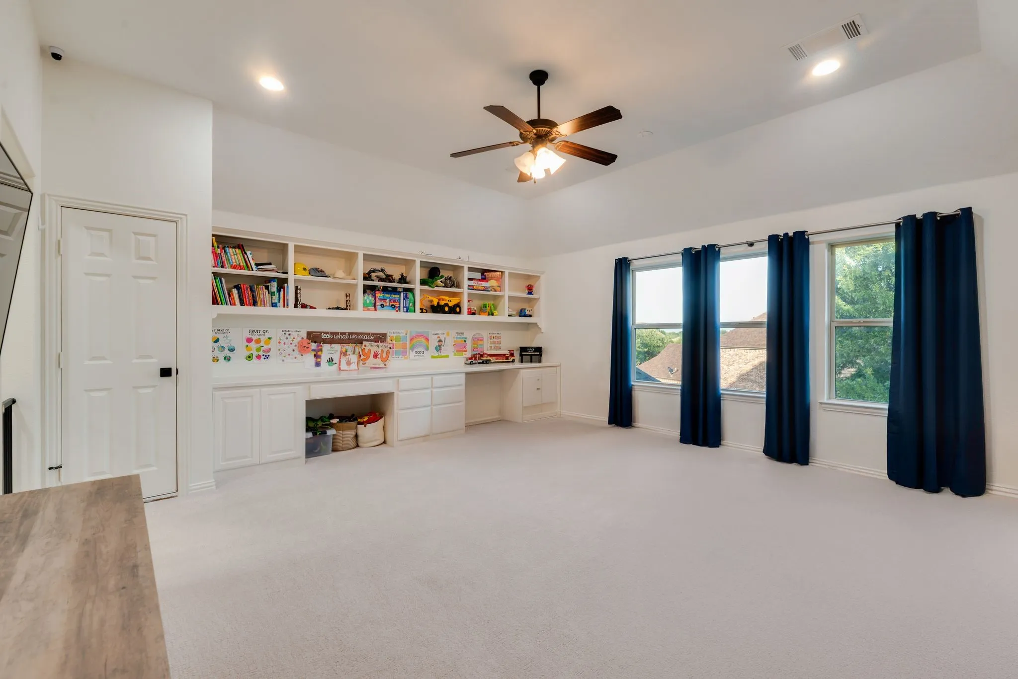 Single Family Residence For Sale in Denton County , 8700 Scarlet Trail, Lantana, Texas 76226, 4 Bedroom, 4 Bathroom, 3 Garage spaces, 3,635 Sqft, built in 2011, mls#21376996, Real Estate Agent in Lantana, Homes For Sale in Denton county, Homes For Sale in Lantana, Realtor in Lantana Texas, Real Estate Brokerage Independent Realty Texas, Luminita Cordes Realtor