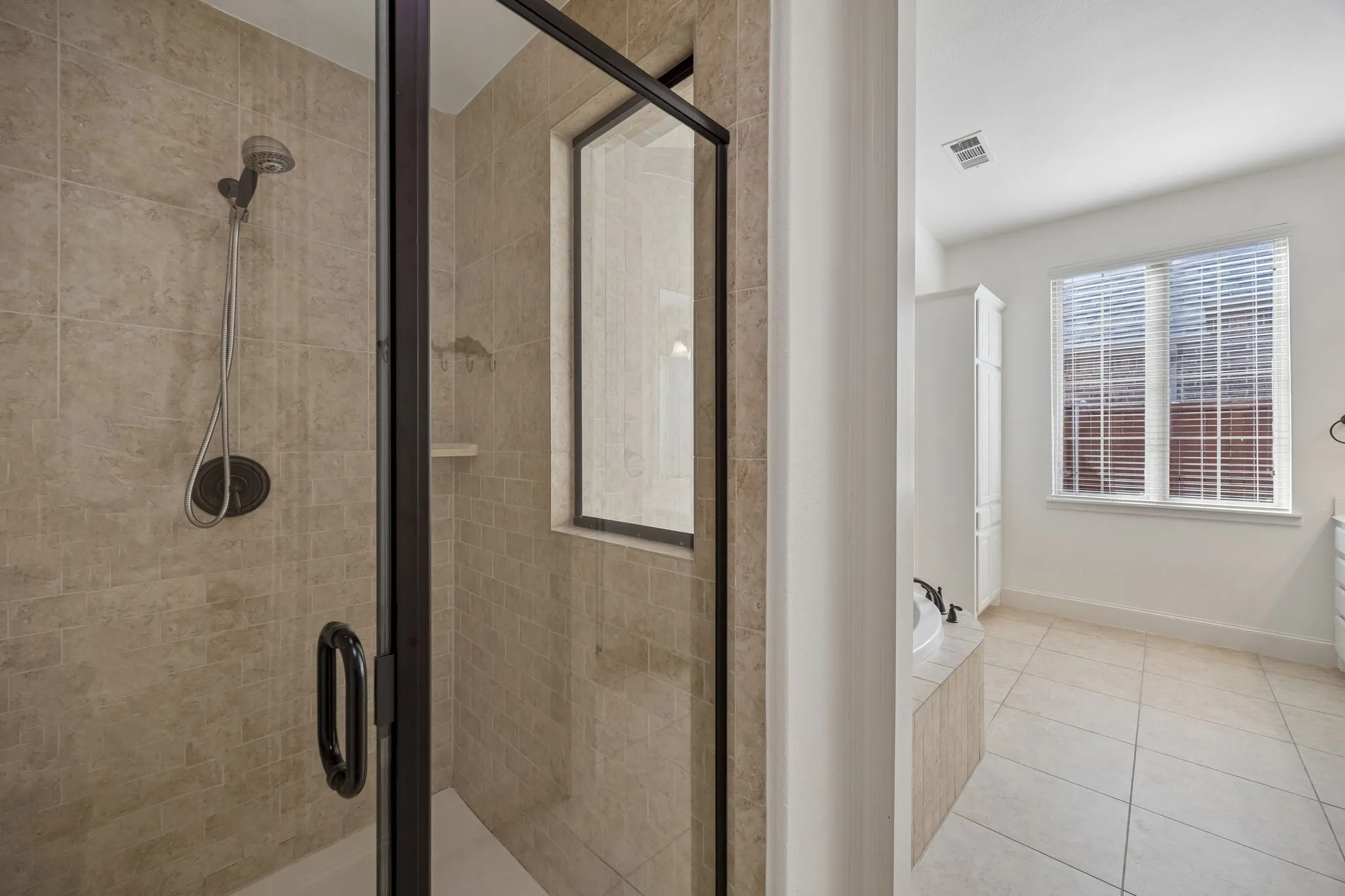 Single Family Residence For Sale in Denton County , 726 Sleepy Creek Drive, Frisco, Texas 75036, 4 Bedroom, 4 Bathroom, 3 Garage spaces, 3,634 Sqft, built in 2009, mls#21376895, Real Estate Agent in Frisco, Homes For Sale in Denton county, Homes For Sale in Frisco, Realtor in Frisco Texas, Real Estate Brokerage Independent Realty Texas, Luminita Cordes Realtor