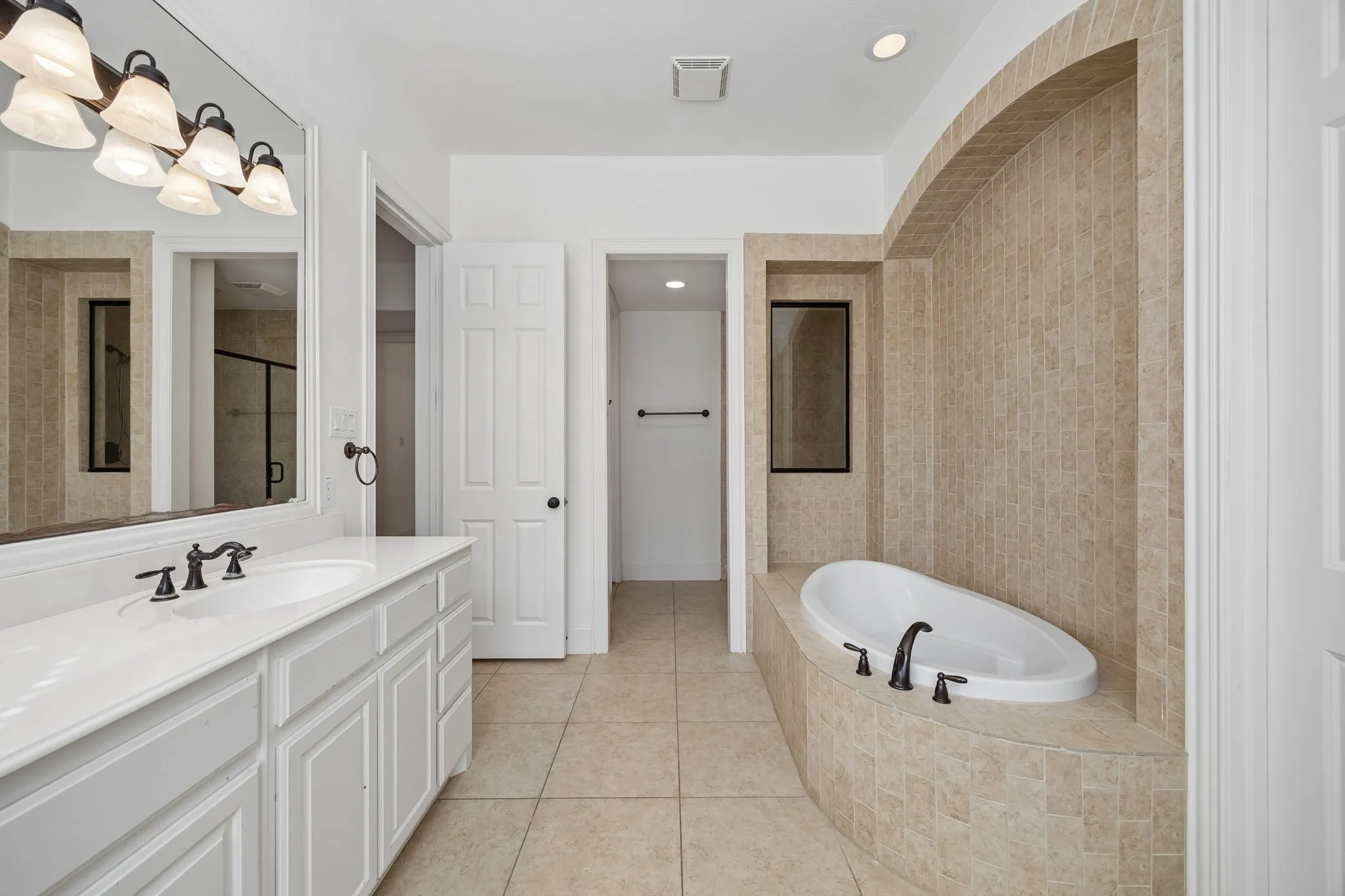 Single Family Residence For Sale in Denton County , 726 Sleepy Creek Drive, Frisco, Texas 75036, 4 Bedroom, 4 Bathroom, 3 Garage spaces, 3,634 Sqft, built in 2009, mls#21376895, Real Estate Agent in Frisco, Homes For Sale in Denton county, Homes For Sale in Frisco, Realtor in Frisco Texas, Real Estate Brokerage Independent Realty Texas, Luminita Cordes Realtor
