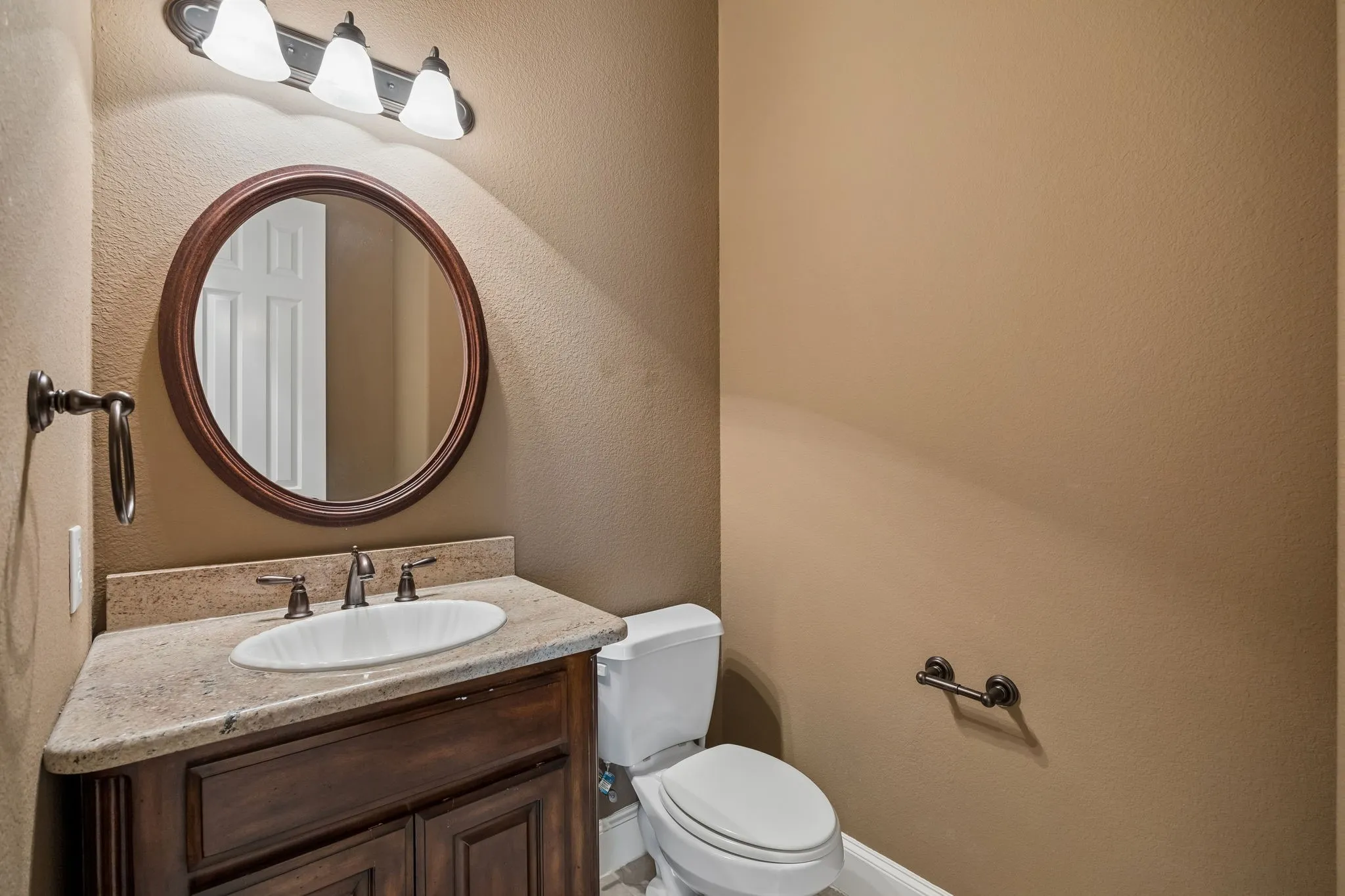 Single Family Residence For Sale in Denton County , 726 Sleepy Creek Drive, Frisco, Texas 75036, 4 Bedroom, 4 Bathroom, 3 Garage spaces, 3,634 Sqft, built in 2009, mls#21376895, Real Estate Agent in Frisco, Homes For Sale in Denton county, Homes For Sale in Frisco, Realtor in Frisco Texas, Real Estate Brokerage Independent Realty Texas, Luminita Cordes Realtor