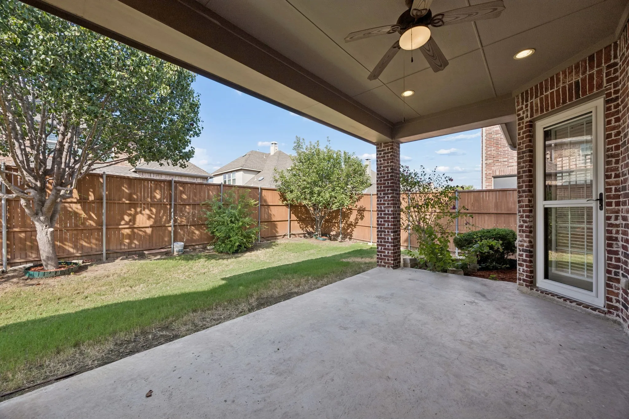 Single Family Residence For Sale in Denton County , 726 Sleepy Creek Drive, Frisco, Texas 75036, 4 Bedroom, 4 Bathroom, 3 Garage spaces, 3,634 Sqft, built in 2009, mls#21376895, Real Estate Agent in Frisco, Homes For Sale in Denton county, Homes For Sale in Frisco, Realtor in Frisco Texas, Real Estate Brokerage Independent Realty Texas, Luminita Cordes Realtor