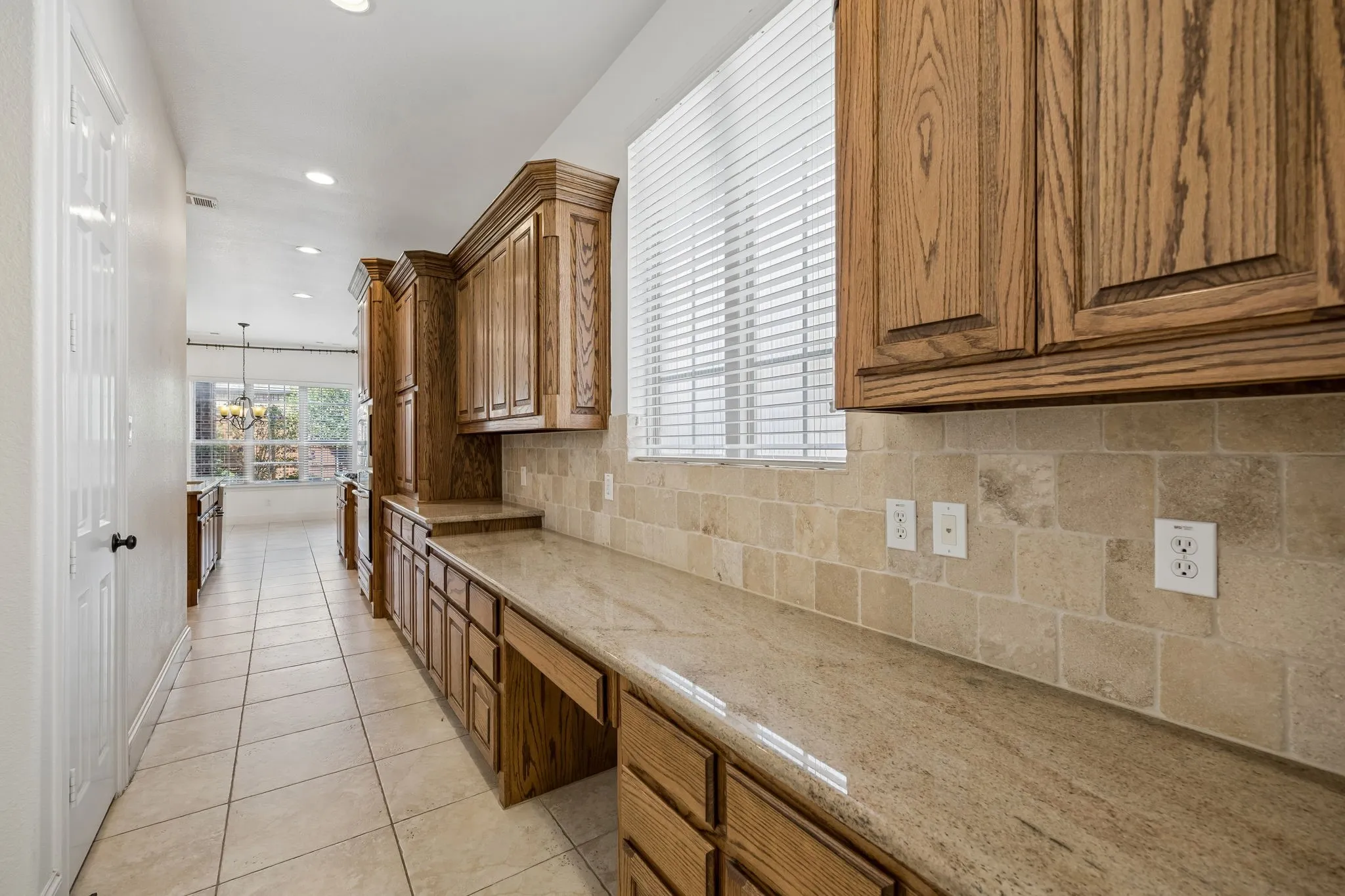 Single Family Residence For Sale in Denton County , 726 Sleepy Creek Drive, Frisco, Texas 75036, 4 Bedroom, 4 Bathroom, 3 Garage spaces, 3,634 Sqft, built in 2009, mls#21376895, Real Estate Agent in Frisco, Homes For Sale in Denton county, Homes For Sale in Frisco, Realtor in Frisco Texas, Real Estate Brokerage Independent Realty Texas, Luminita Cordes Realtor