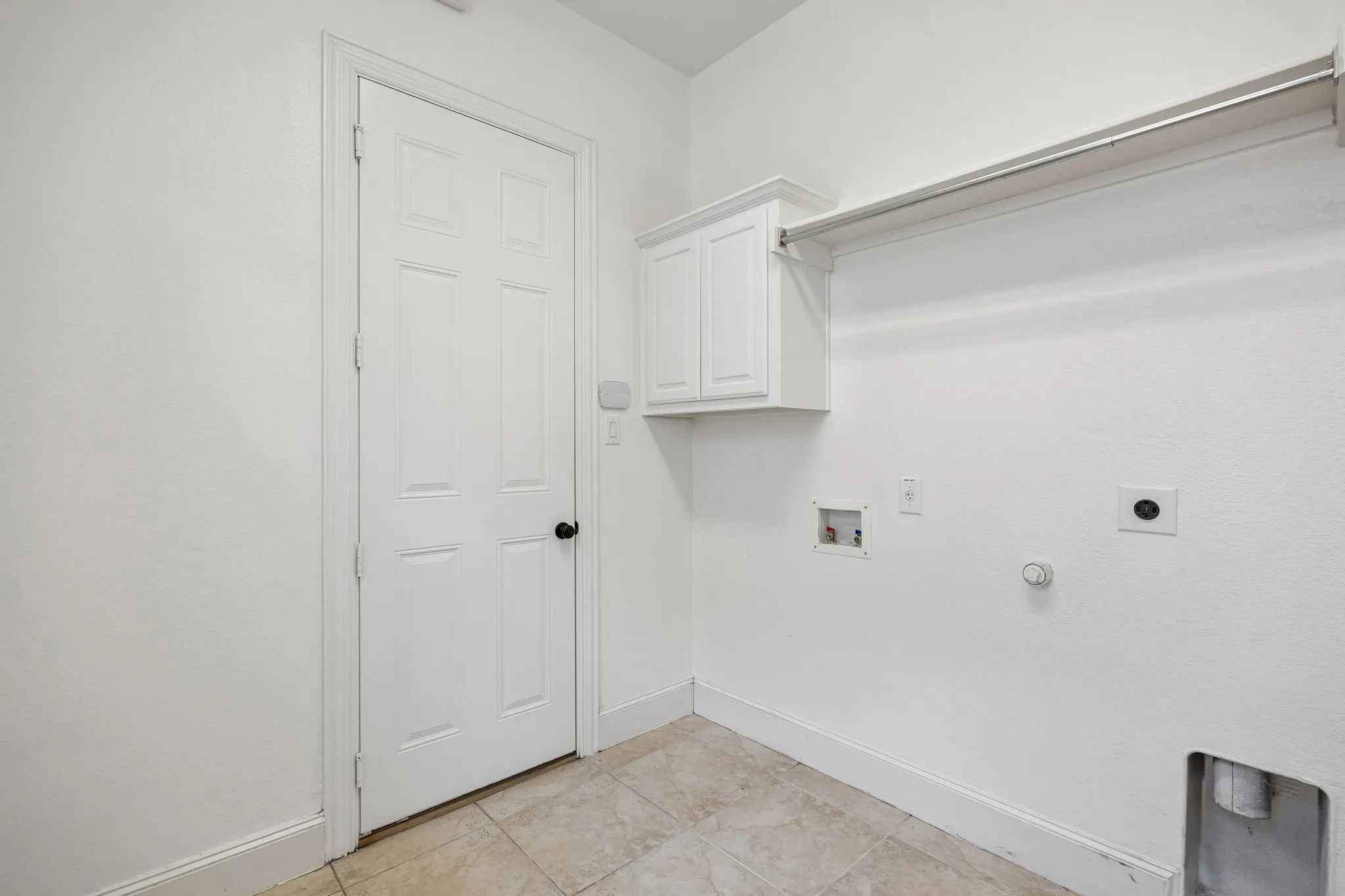 Single Family Residence For Sale in Denton County , 726 Sleepy Creek Drive, Frisco, Texas 75036, 4 Bedroom, 4 Bathroom, 3 Garage spaces, 3,634 Sqft, built in 2009, mls#21376895, Real Estate Agent in Frisco, Homes For Sale in Denton county, Homes For Sale in Frisco, Realtor in Frisco Texas, Real Estate Brokerage Independent Realty Texas, Luminita Cordes Realtor