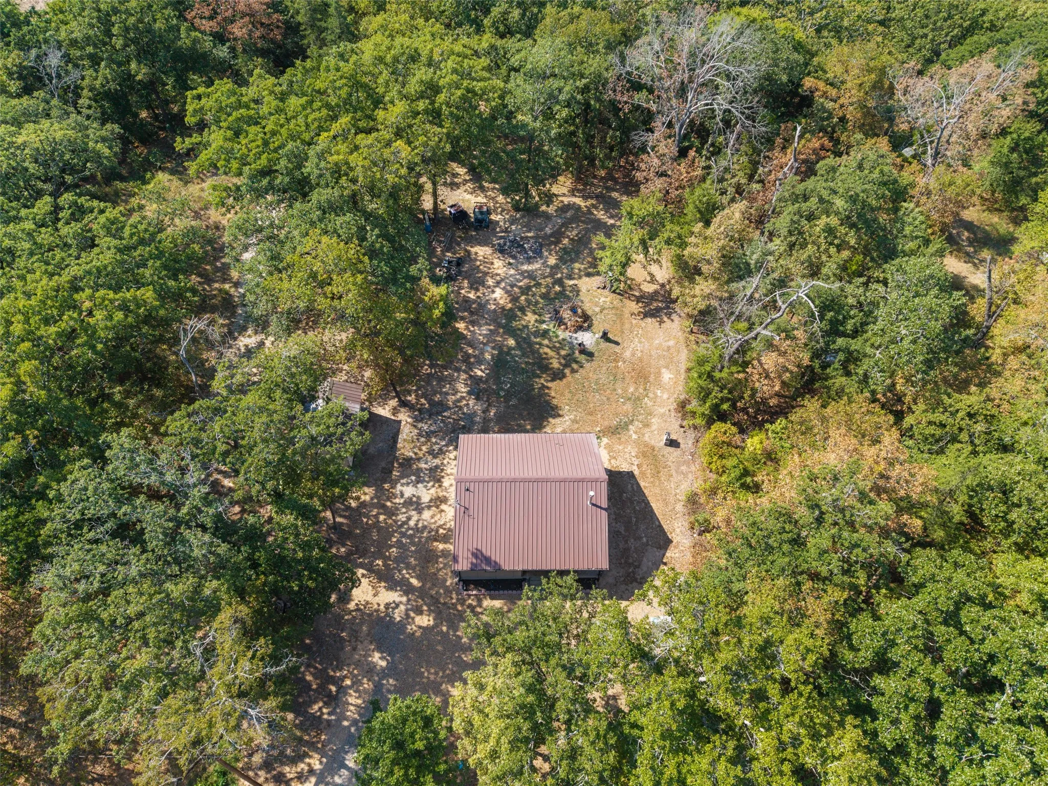 Single Family Residence For Sale in Fannin County , 211 David Crockett Trail, Honey Grove, Texas 75446, 2 Bedroom, 1 Bathroom, Garage spaces, 869 Sqft, built in 2022, mls#21366323, Real Estate Agent in Honey Grove, Homes For Sale in Fannin county, Homes For Sale in Honey Grove, Realtor in Honey Grove Texas, Real Estate Brokerage Independent Realty Texas, Luminita Cordes Realtor