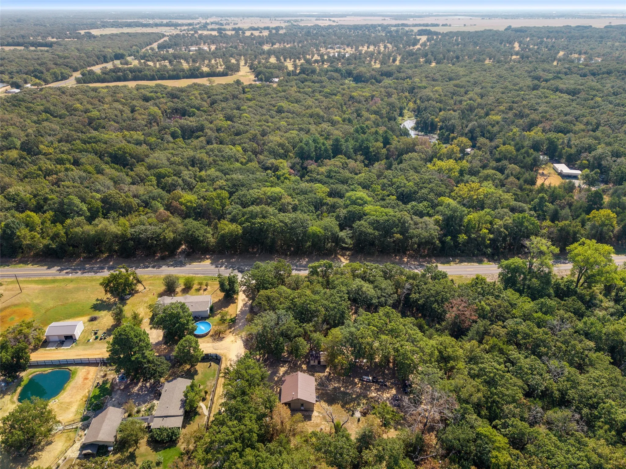 Single Family Residence For Sale in Fannin County , 211 David Crockett Trail, Honey Grove, Texas 75446, 2 Bedroom, 1 Bathroom, Garage spaces, 869 Sqft, built in 2022, mls#21366323, Real Estate Agent in Honey Grove, Homes For Sale in Fannin county, Homes For Sale in Honey Grove, Realtor in Honey Grove Texas, Real Estate Brokerage Independent Realty Texas, Luminita Cordes Realtor