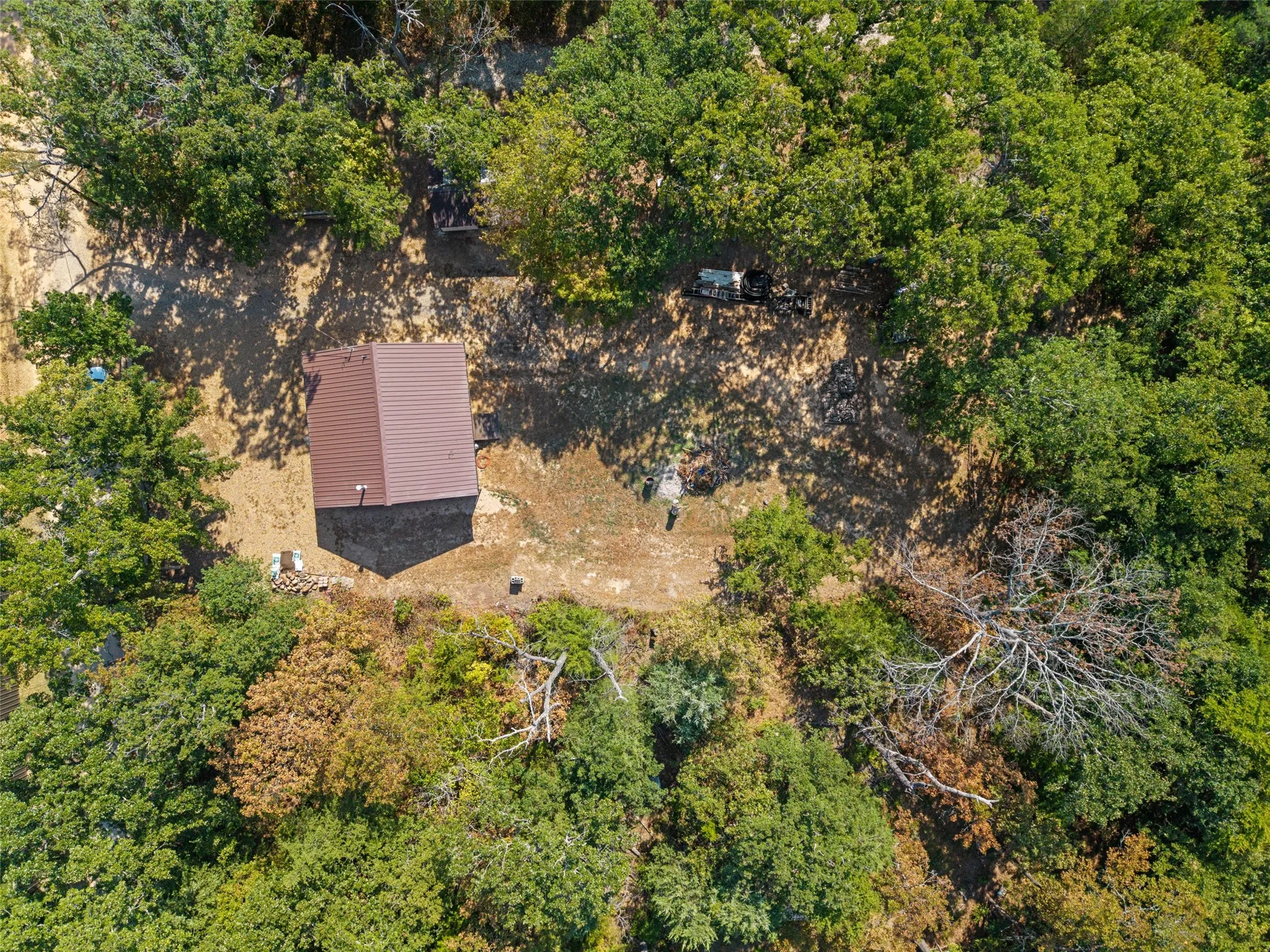 Single Family Residence For Sale in Fannin County , 211 David Crockett Trail, Honey Grove, Texas 75446, 2 Bedroom, 1 Bathroom, Garage spaces, 869 Sqft, built in 2022, mls#21366323, Real Estate Agent in Honey Grove, Homes For Sale in Fannin county, Homes For Sale in Honey Grove, Realtor in Honey Grove Texas, Real Estate Brokerage Independent Realty Texas, Luminita Cordes Realtor