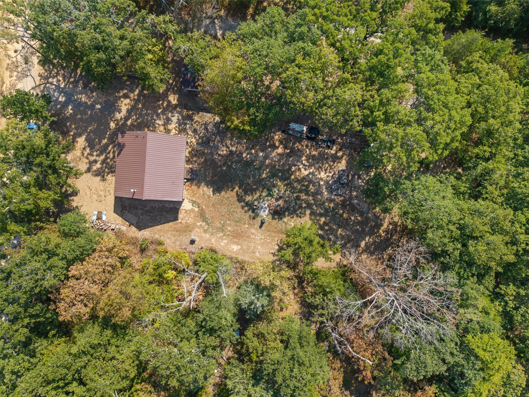 Single Family Residence For Sale in Fannin County , 211 David Crockett Trail, Honey Grove, Texas 75446, 2 Bedroom, 1 Bathroom, Garage spaces, 869 Sqft, built in 2022, mls#21366323, Real Estate Agent in Honey Grove, Homes For Sale in Fannin county, Homes For Sale in Honey Grove, Realtor in Honey Grove Texas, Real Estate Brokerage Independent Realty Texas, Luminita Cordes Realtor