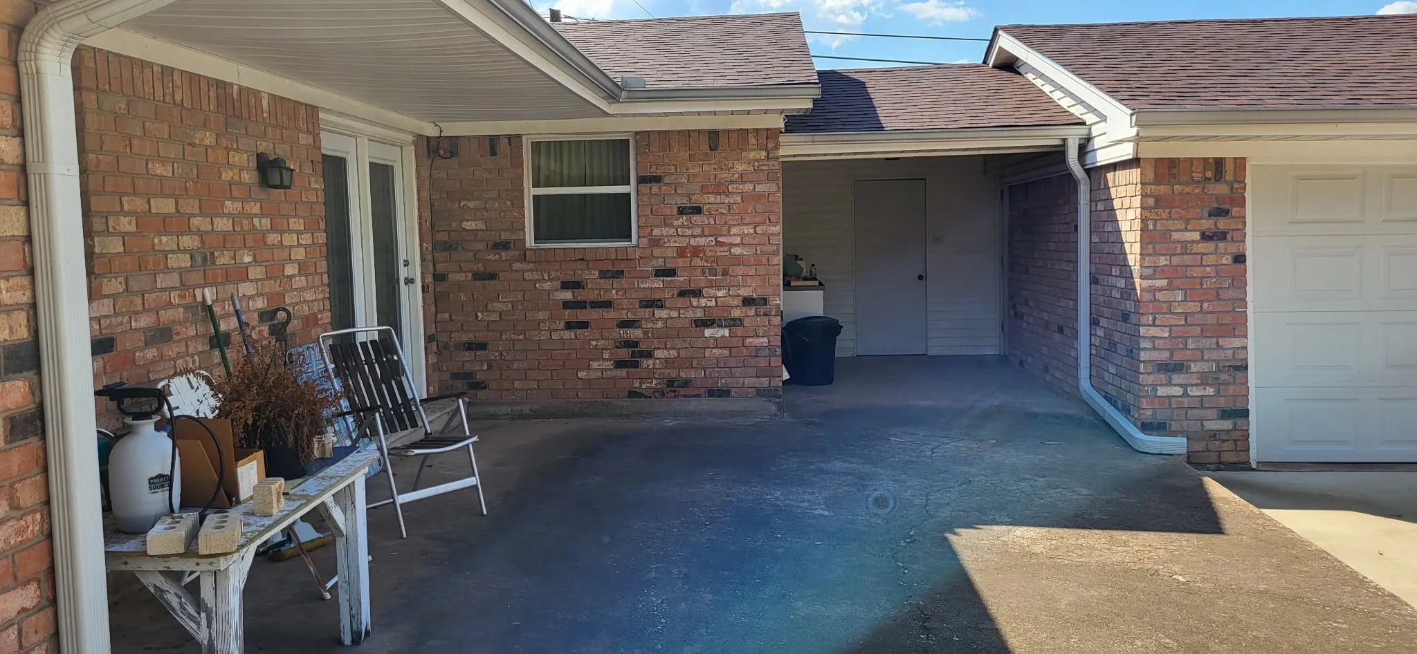 Single Family Residence For Sale in Hopkins County , 1321 Lakeview Drive, Sulphur Springs, Texas 75482, 3 Bedroom, 3 Bathroom, 2 Garage spaces, 1,960 Sqft, built in 1960, mls#21376631, Real Estate Agent in Sulphur Springs, Homes For Sale in Hopkins county, Homes For Sale in Sulphur Springs, Realtor in Sulphur Springs Texas, Real Estate Brokerage Independent Realty Texas, Luminita Cordes Realtor