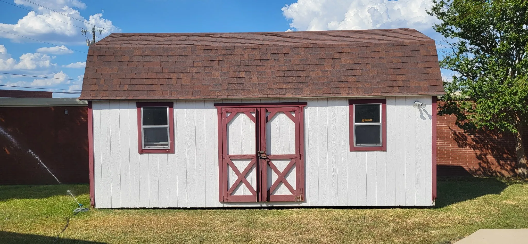 Single Family Residence For Sale in Hopkins County , 1321 Lakeview Drive, Sulphur Springs, Texas 75482, 3 Bedroom, 3 Bathroom, 2 Garage spaces, 1,960 Sqft, built in 1960, mls#21376631, Real Estate Agent in Sulphur Springs, Homes For Sale in Hopkins county, Homes For Sale in Sulphur Springs, Realtor in Sulphur Springs Texas, Real Estate Brokerage Independent Realty Texas, Luminita Cordes Realtor