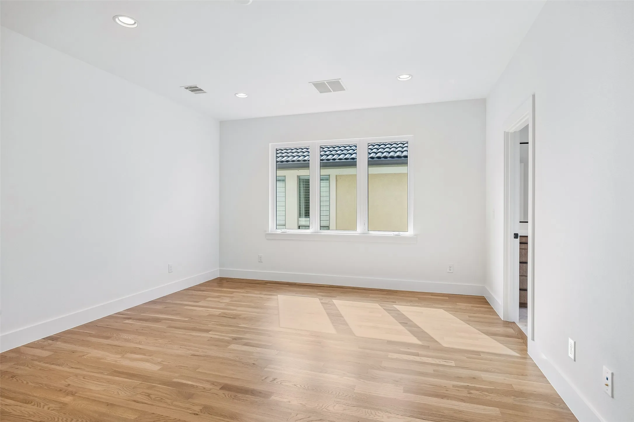 Duplex For Sale in Dallas County , 5514/5516 Matalee Avenue, Dallas, Texas 75206, 6 Bedroom, 8 Bathroom, 4 Garage spaces, 0 Sqft, built in 2025, mls#21376072, Real Estate Agent in Dallas, Homes For Sale in Dallas county, Homes For Sale in Dallas, Realtor in Dallas Texas, Real Estate Brokerage Independent Realty Texas, Luminita Cordes Realtor
