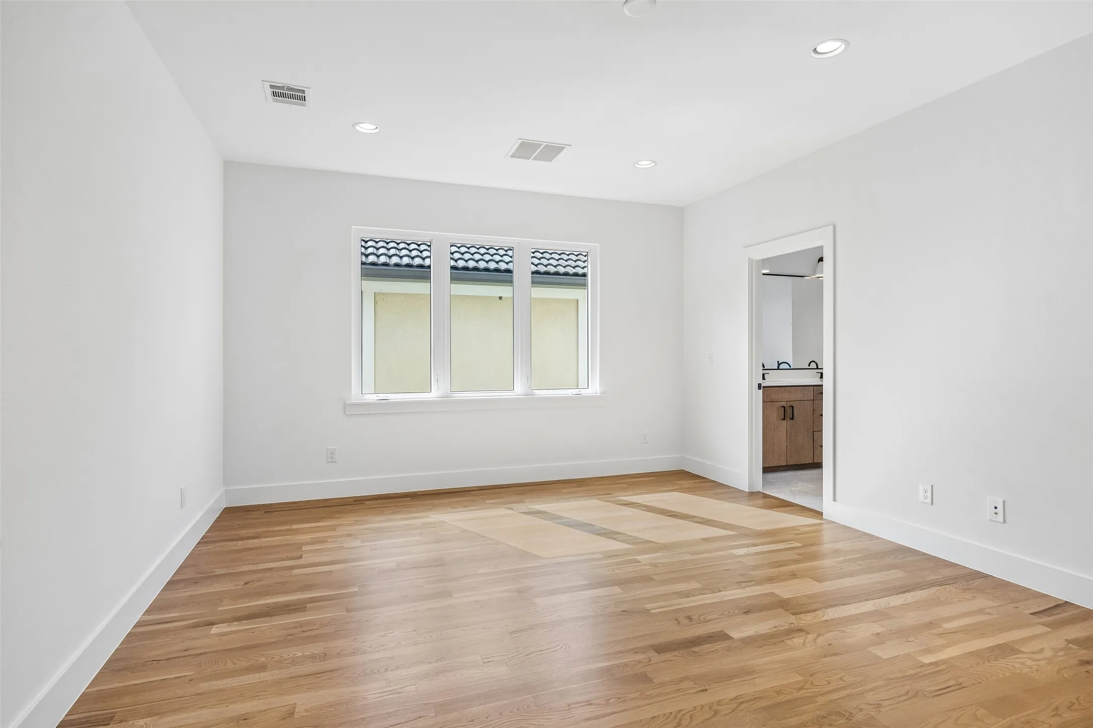 Duplex For Sale in Dallas County , 5514/5516 Matalee Avenue, Dallas, Texas 75206, 6 Bedroom, 8 Bathroom, 4 Garage spaces, 0 Sqft, built in 2025, mls#21376072, Real Estate Agent in Dallas, Homes For Sale in Dallas county, Homes For Sale in Dallas, Realtor in Dallas Texas, Real Estate Brokerage Independent Realty Texas, Luminita Cordes Realtor