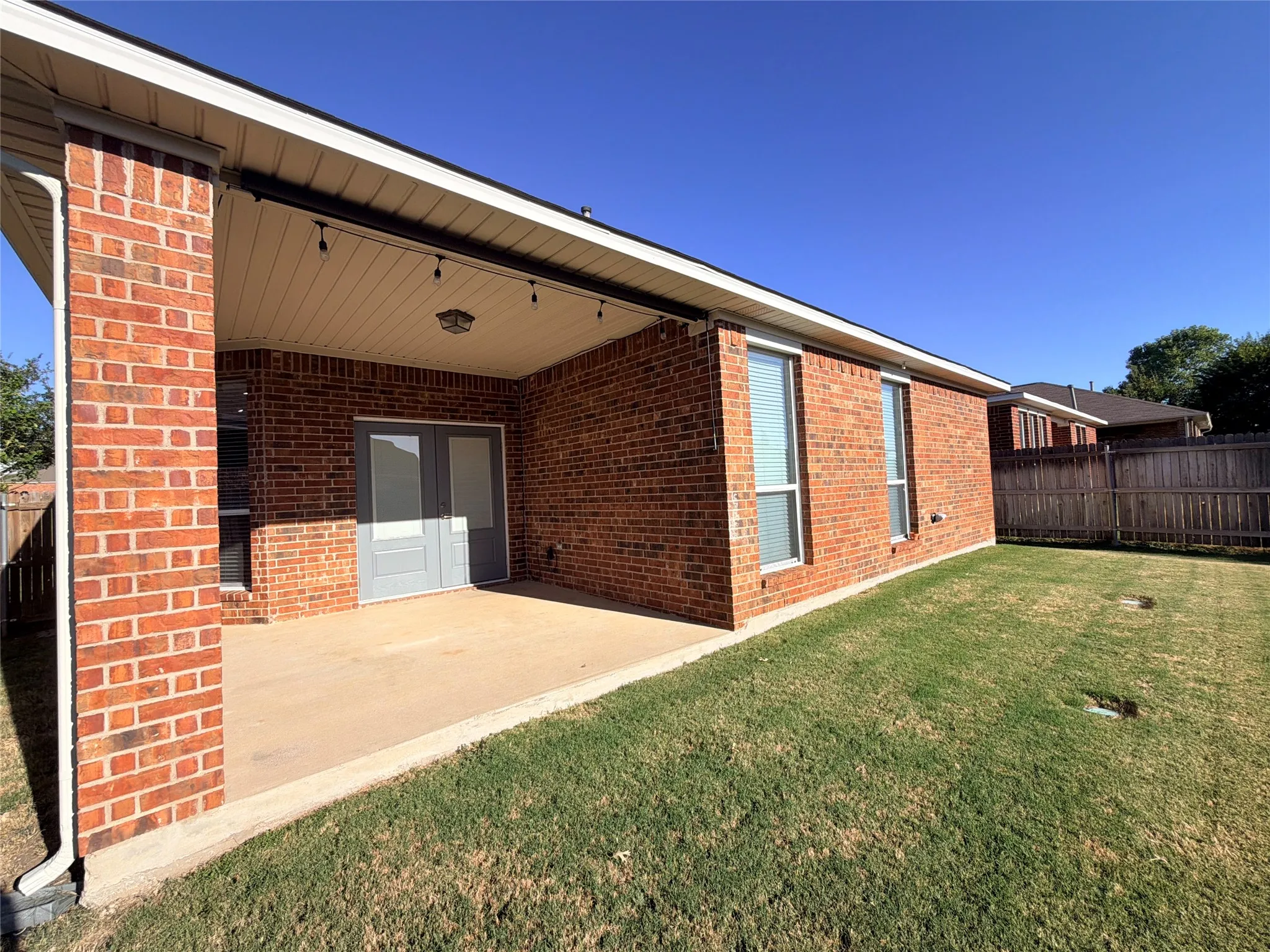 Single Family Residence For Rent in Tarrant County , 12917 Farmington Drive, Fort Worth, Texas 76244, 3 Bedroom, 2 Bathroom, 2 Garage spaces, 1,524 Sqft, built in 2005, mls#21377008, Real Estate Agent in Fort Worth, Homes For Rent in Tarrant county, Homes For Rent in Fort Worth, Realtor in Fort Worth Texas, Real Estate Brokerage Independent Realty Texas, Luminita Cordes Realtor