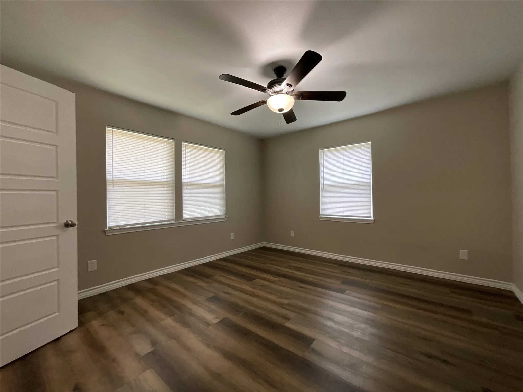 Single Family Residence For Rent in Henderson County , 608 N Cedar Street, Malakoff, Texas 75148, 2 Bedroom, 1 Bathroom, 1 Garage spaces, 1,064 Sqft, built in 1960, mls#21375891, Real Estate Agent in Malakoff, Homes For Rent in Henderson county, Homes For Rent in Malakoff, Realtor in Malakoff Texas, Real Estate Brokerage Independent Realty Texas, Luminita Cordes Realtor
