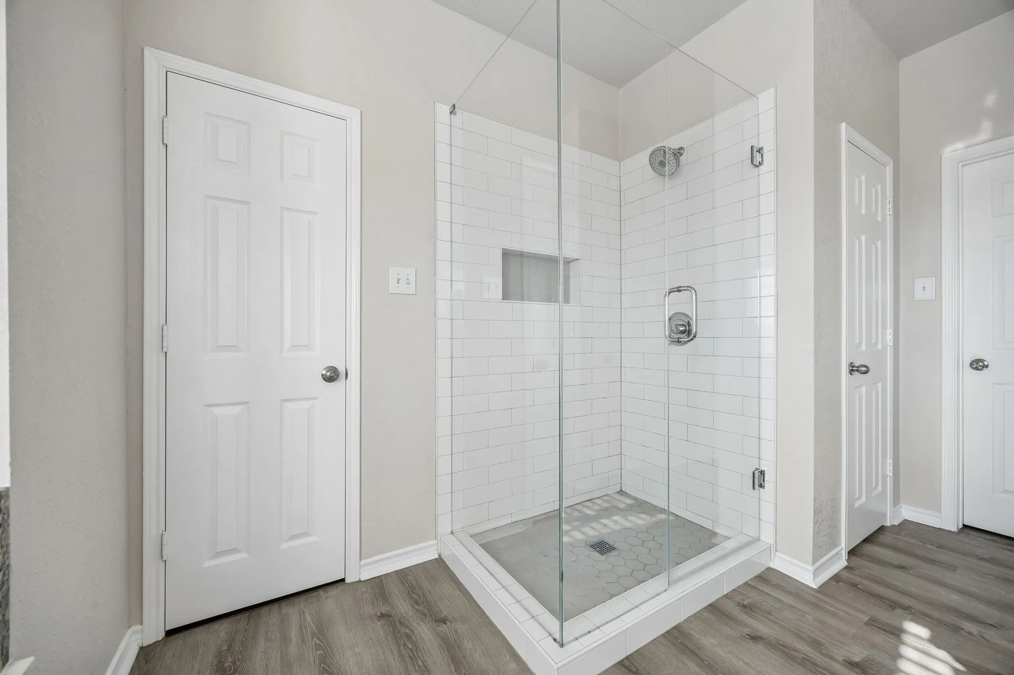 Single Family Residence For Sale in Collin County , 1532 Pine Bluff Drive, Allen, Texas 75002, 4 Bedroom, 3 Bathroom, 2 Garage spaces, 2,594 Sqft, built in 2002, mls#21377005, Real Estate Agent in Allen, Homes For Sale in Collin county, Homes For Sale in Allen, Realtor in Allen Texas, Real Estate Brokerage Independent Realty Texas, Luminita Cordes Realtor