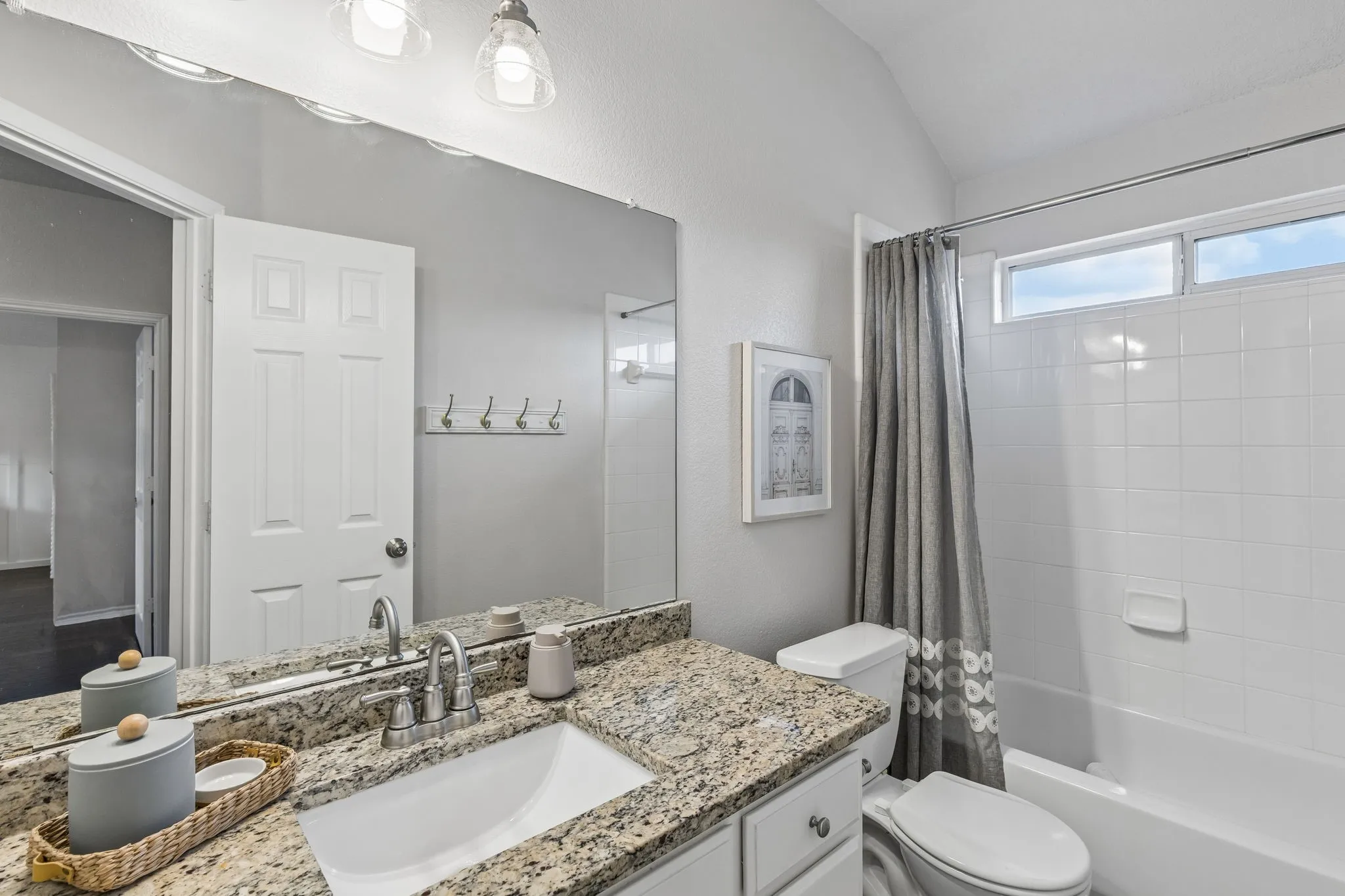 Single Family Residence For Sale in Collin County , 1532 Pine Bluff Drive, Allen, Texas 75002, 4 Bedroom, 3 Bathroom, 2 Garage spaces, 2,594 Sqft, built in 2002, mls#21377005, Real Estate Agent in Allen, Homes For Sale in Collin county, Homes For Sale in Allen, Realtor in Allen Texas, Real Estate Brokerage Independent Realty Texas, Luminita Cordes Realtor