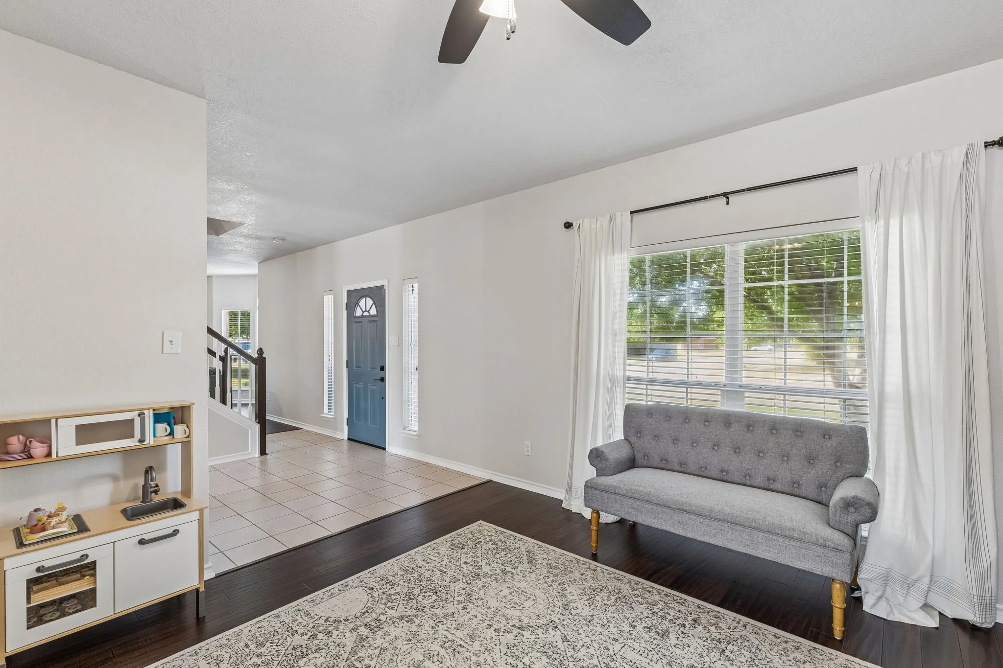 Single Family Residence For Sale in Collin County , 1532 Pine Bluff Drive, Allen, Texas 75002, 4 Bedroom, 3 Bathroom, 2 Garage spaces, 2,594 Sqft, built in 2002, mls#21377005, Real Estate Agent in Allen, Homes For Sale in Collin county, Homes For Sale in Allen, Realtor in Allen Texas, Real Estate Brokerage Independent Realty Texas, Luminita Cordes Realtor