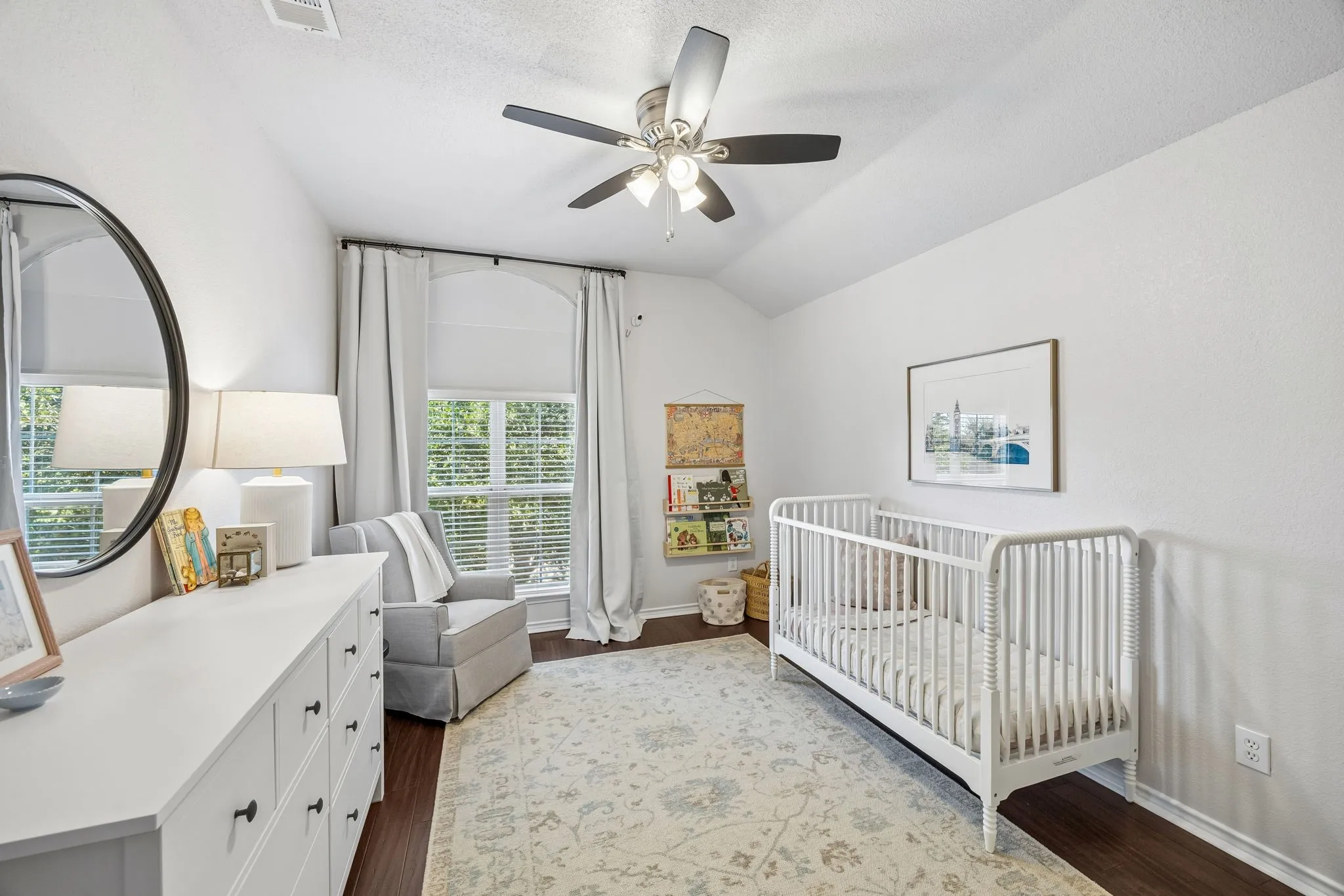 Single Family Residence For Sale in Collin County , 1532 Pine Bluff Drive, Allen, Texas 75002, 4 Bedroom, 3 Bathroom, 2 Garage spaces, 2,594 Sqft, built in 2002, mls#21377005, Real Estate Agent in Allen, Homes For Sale in Collin county, Homes For Sale in Allen, Realtor in Allen Texas, Real Estate Brokerage Independent Realty Texas, Luminita Cordes Realtor