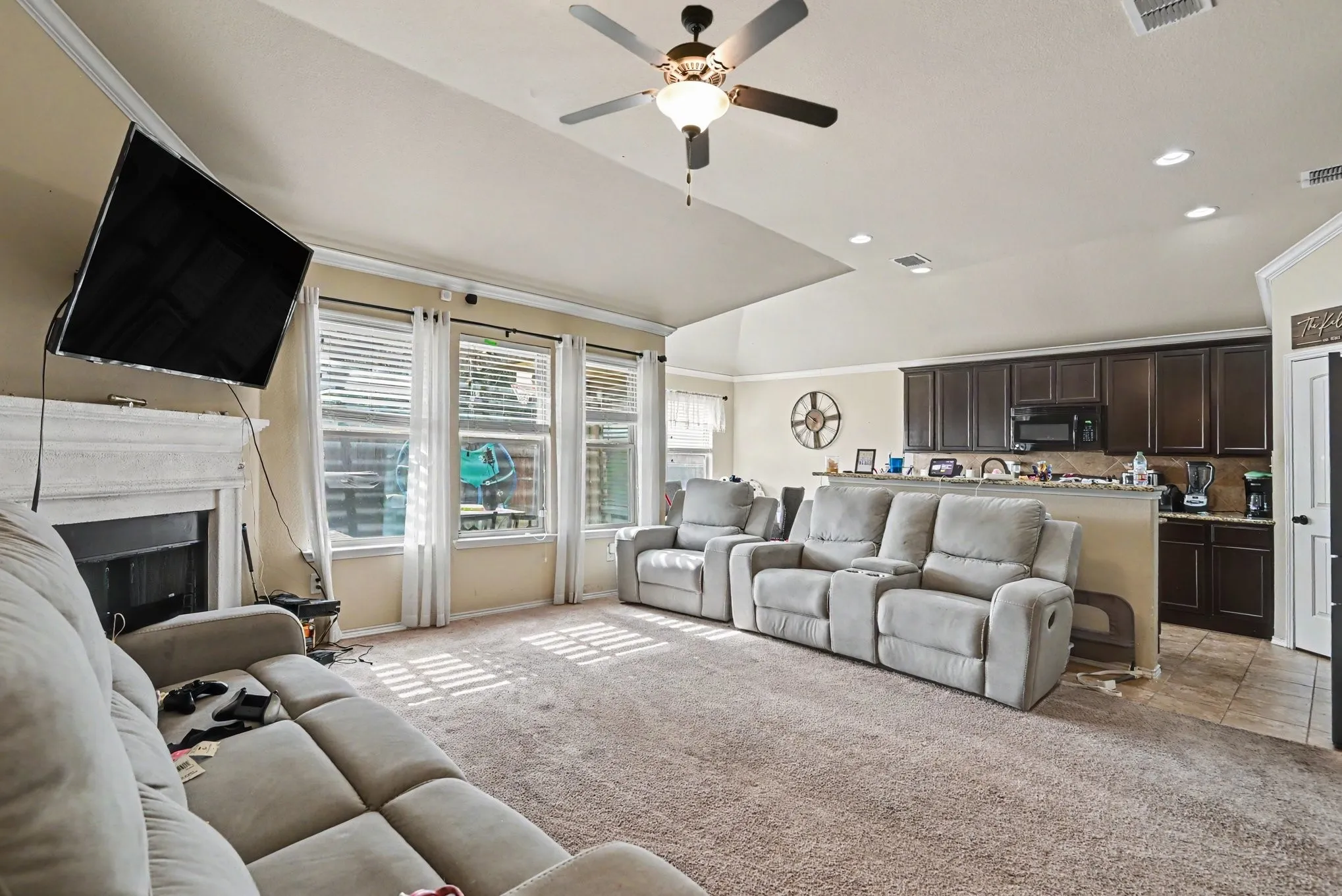 Single Family Residence For Sale in Tarrant County , 14308 Broomstick Road, Fort Worth, Texas 76052, 4 Bedroom, 3 Bathroom, 2 Garage spaces, 2,358 Sqft, built in 2013, mls#21375064, Real Estate Agent in Fort Worth, Homes For Sale in Tarrant county, Homes For Sale in Fort Worth, Realtor in Fort Worth Texas, Real Estate Brokerage Independent Realty Texas, Luminita Cordes Realtor