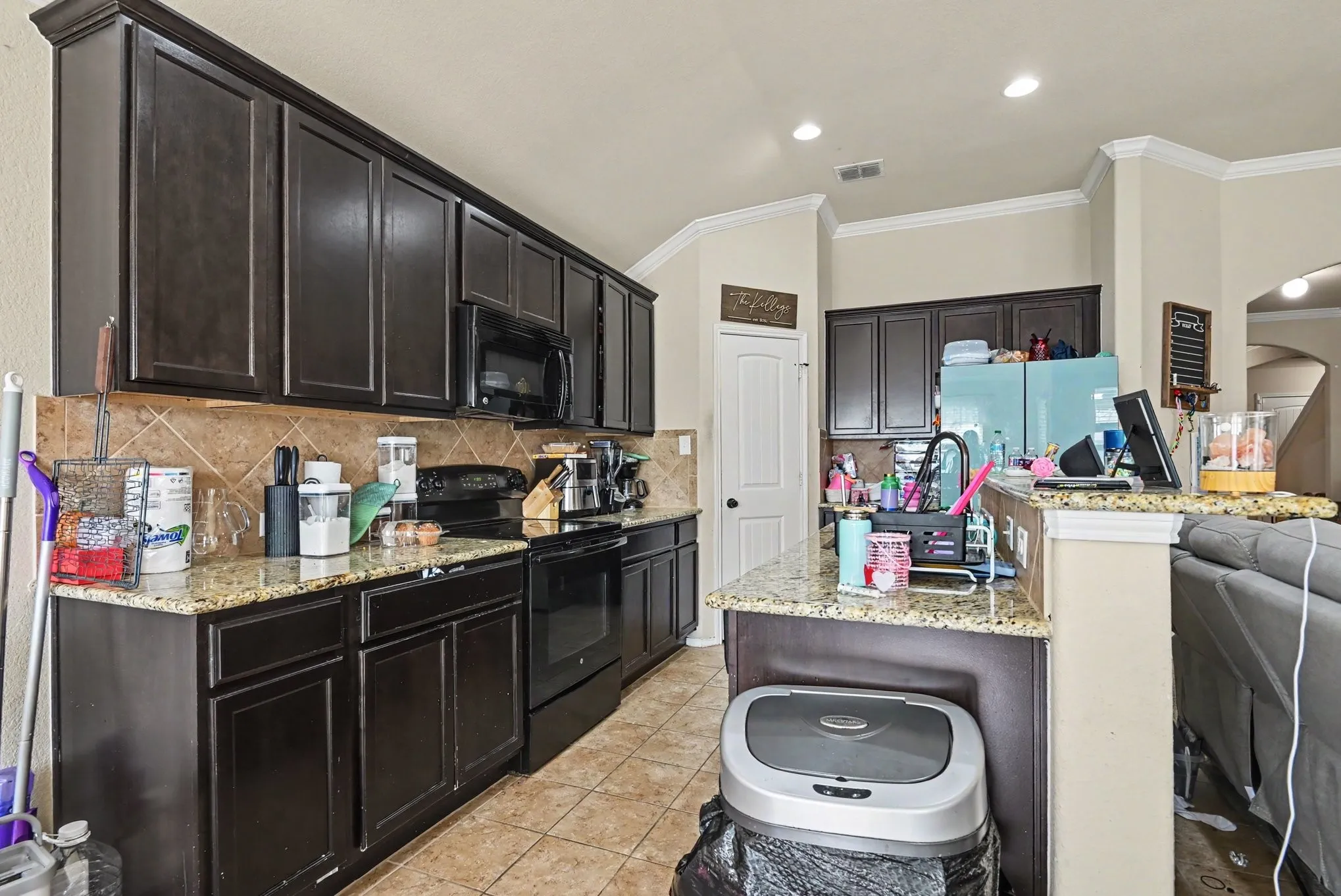 Single Family Residence For Sale in Tarrant County , 14308 Broomstick Road, Fort Worth, Texas 76052, 4 Bedroom, 3 Bathroom, 2 Garage spaces, 2,358 Sqft, built in 2013, mls#21375064, Real Estate Agent in Fort Worth, Homes For Sale in Tarrant county, Homes For Sale in Fort Worth, Realtor in Fort Worth Texas, Real Estate Brokerage Independent Realty Texas, Luminita Cordes Realtor