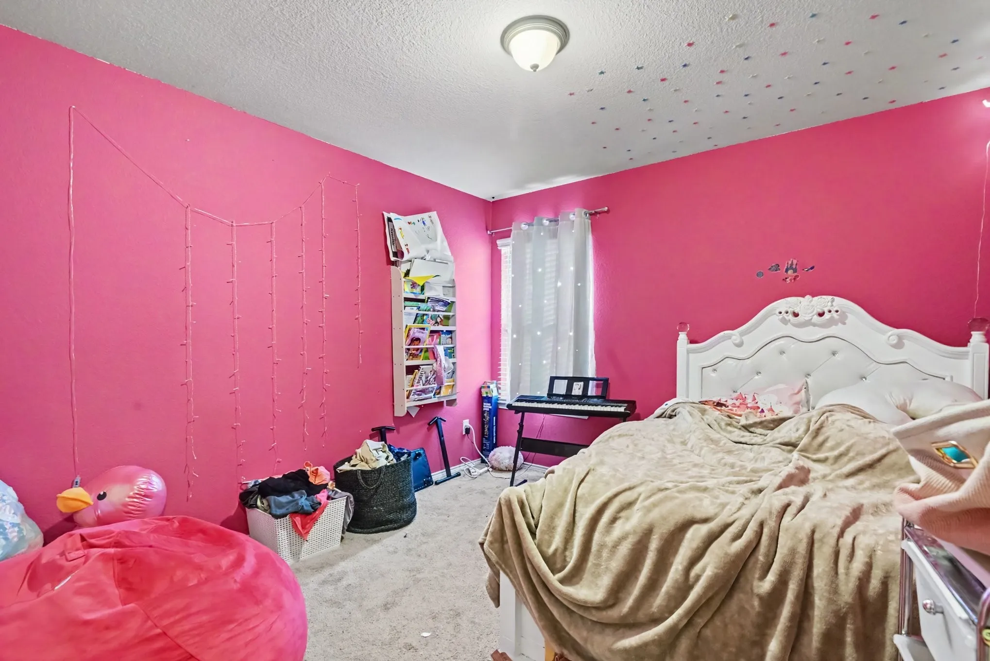 Single Family Residence For Sale in Tarrant County , 14308 Broomstick Road, Fort Worth, Texas 76052, 4 Bedroom, 3 Bathroom, 2 Garage spaces, 2,358 Sqft, built in 2013, mls#21375064, Real Estate Agent in Fort Worth, Homes For Sale in Tarrant county, Homes For Sale in Fort Worth, Realtor in Fort Worth Texas, Real Estate Brokerage Independent Realty Texas, Luminita Cordes Realtor