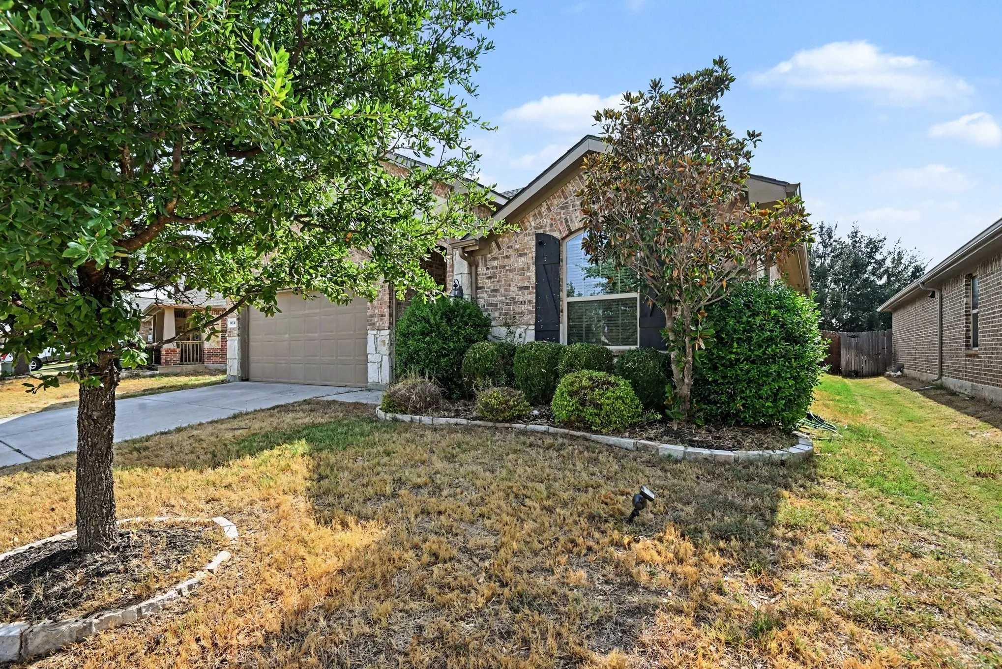 Single Family Residence For Sale in Tarrant County , 14308 Broomstick Road, Fort Worth, Texas 76052, 4 Bedroom, 3 Bathroom, 2 Garage spaces, 2,358 Sqft, built in 2013, mls#21375064, Real Estate Agent in Fort Worth, Homes For Sale in Tarrant county, Homes For Sale in Fort Worth, Realtor in Fort Worth Texas, Real Estate Brokerage Independent Realty Texas, Luminita Cordes Realtor