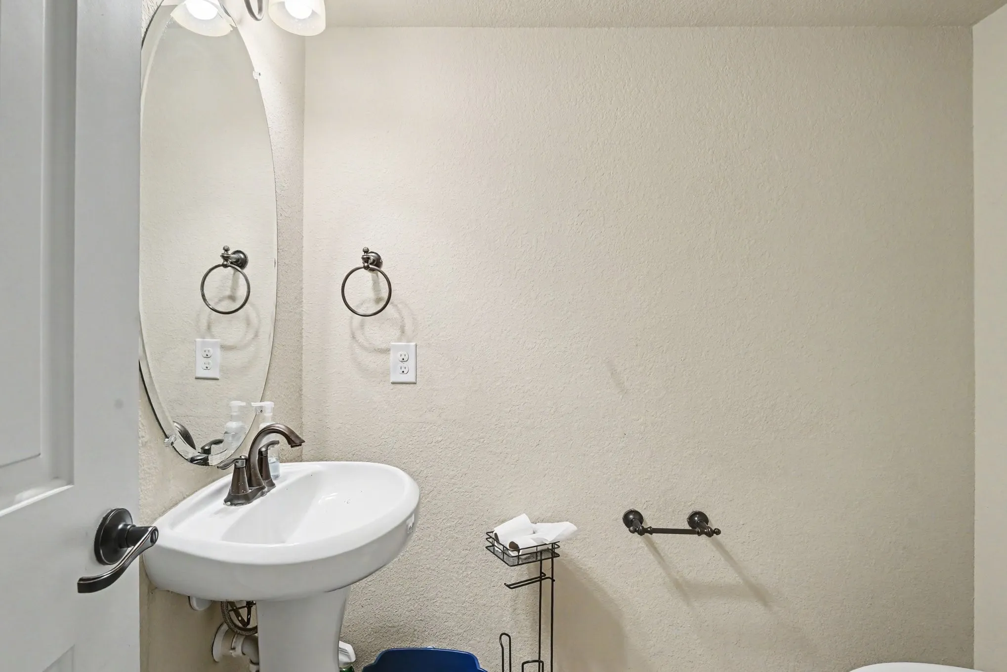 Single Family Residence For Sale in Tarrant County , 14308 Broomstick Road, Fort Worth, Texas 76052, 4 Bedroom, 3 Bathroom, 2 Garage spaces, 2,358 Sqft, built in 2013, mls#21375064, Real Estate Agent in Fort Worth, Homes For Sale in Tarrant county, Homes For Sale in Fort Worth, Realtor in Fort Worth Texas, Real Estate Brokerage Independent Realty Texas, Luminita Cordes Realtor