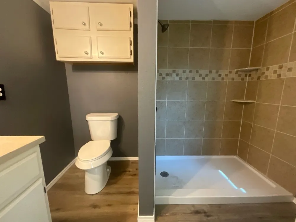 Single Family Residence For Rent in Van Zandt County , 109 S Front Street, Edgewood, Texas 75117, 2 Bedroom, 1 Bathroom, Garage spaces, 768 Sqft, built in 1953, mls#21375377, Real Estate Agent in Edgewood, Homes For Rent in Van Zandt county, Homes For Rent in Edgewood, Realtor in Edgewood Texas, Real Estate Brokerage Independent Realty Texas, Luminita Cordes Realtor